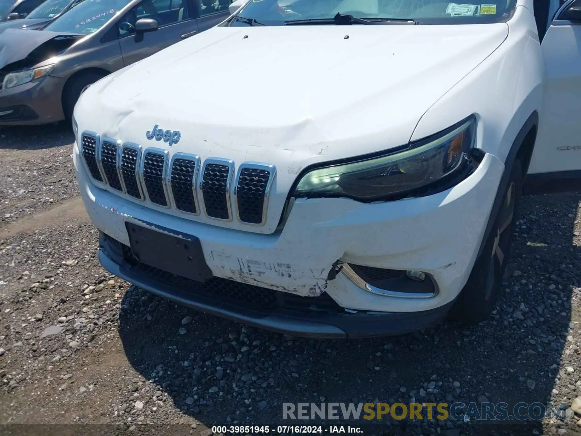 6 Photograph of a damaged car 1C4PJMDX0LD622279 JEEP CHEROKEE 2020