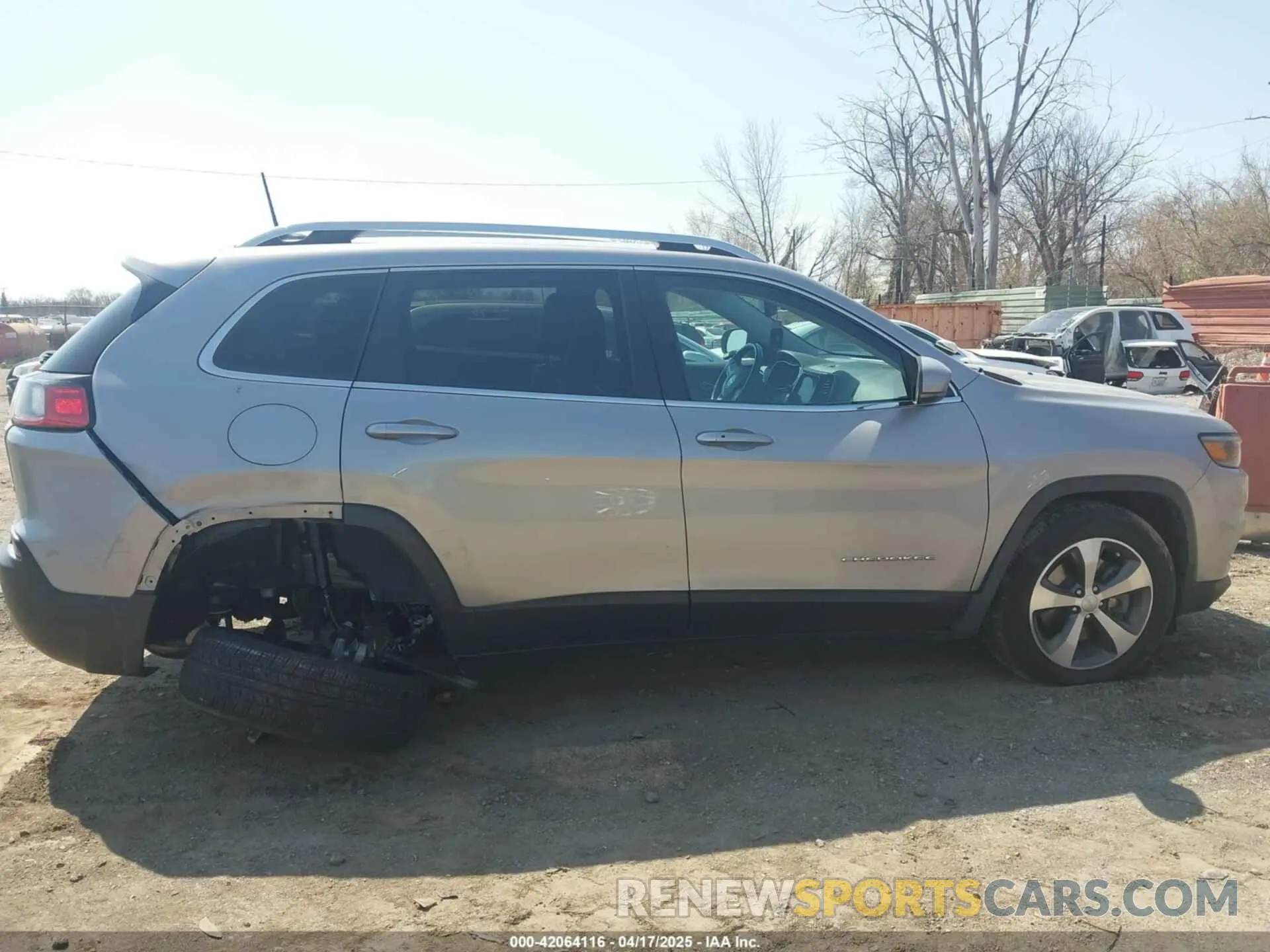 13 Photograph of a damaged car 1C4PJMDX0LD627840 JEEP CHEROKEE 2020