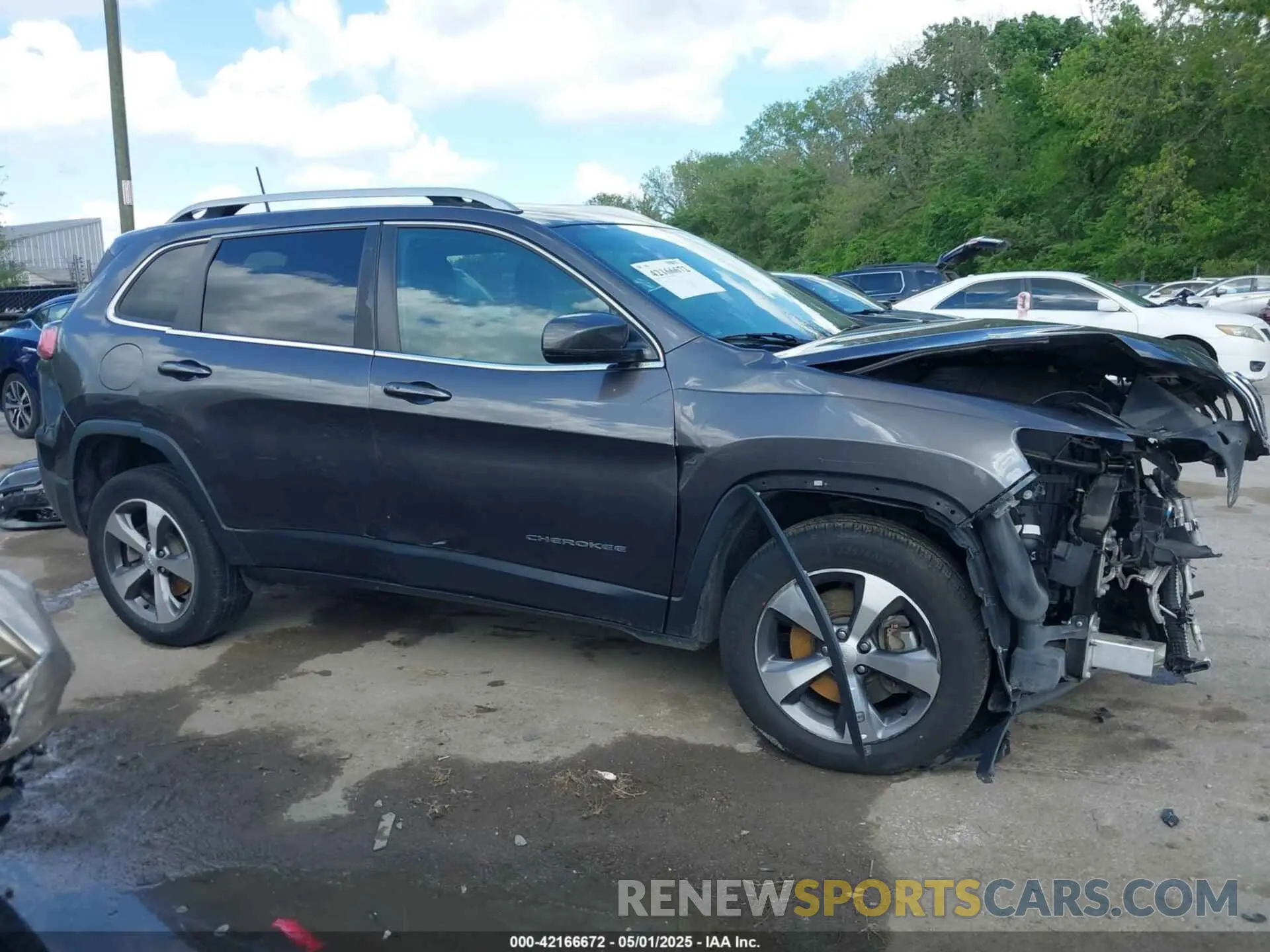 13 Photograph of a damaged car 1C4PJMDX2LD607735 JEEP CHEROKEE 2020