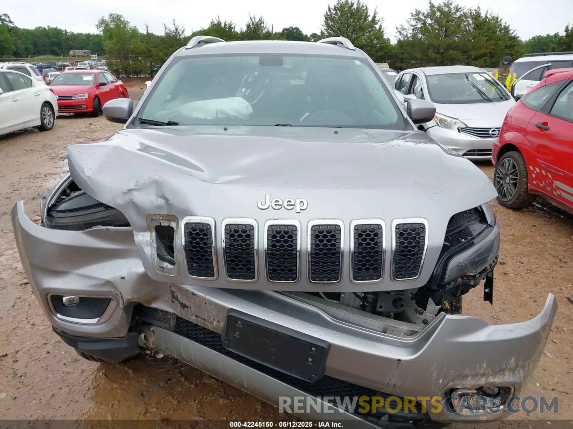 12 Photograph of a damaged car 1C4PJMDX2LD651086 JEEP CHEROKEE 2020