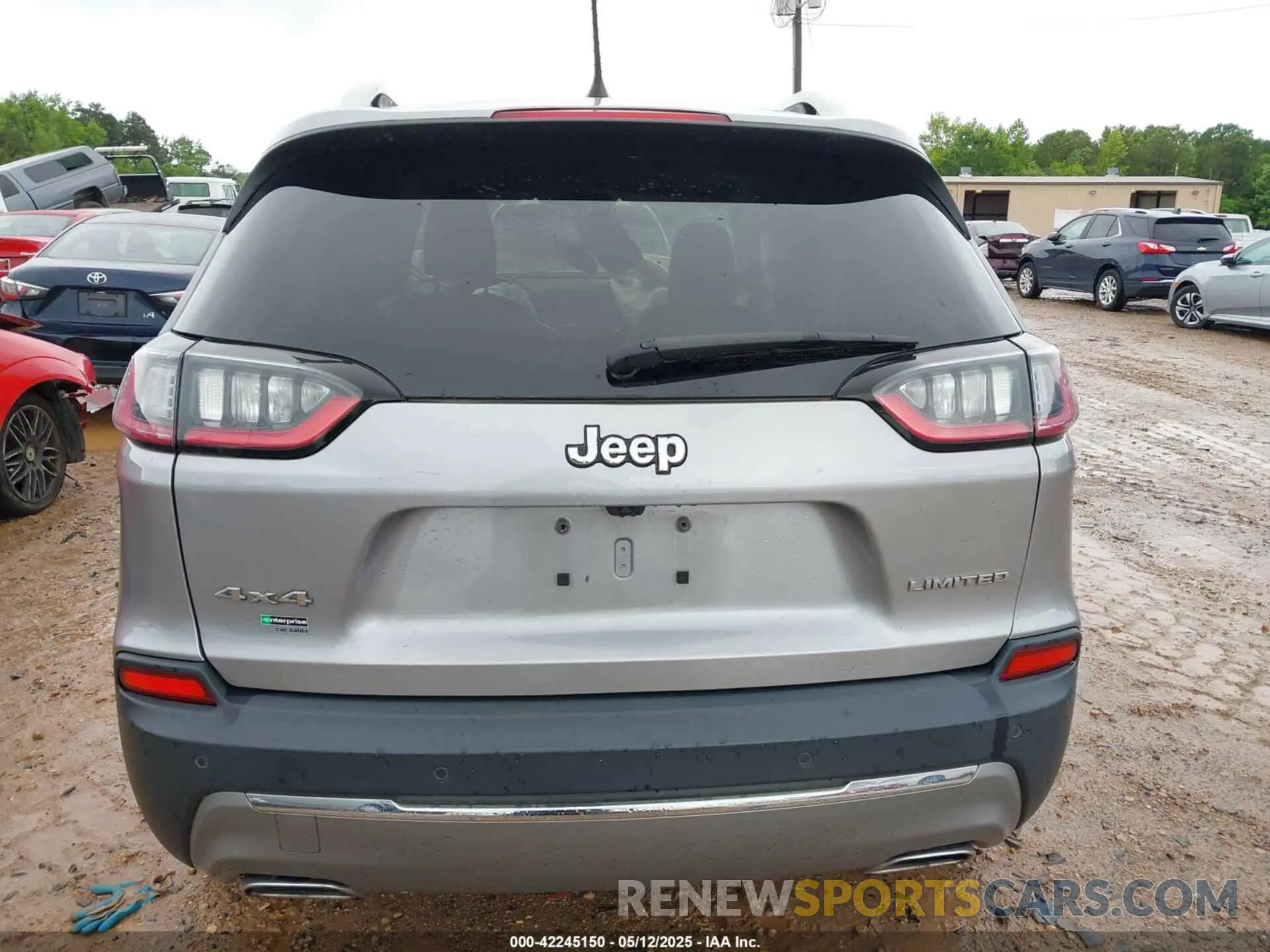 16 Photograph of a damaged car 1C4PJMDX2LD651086 JEEP CHEROKEE 2020