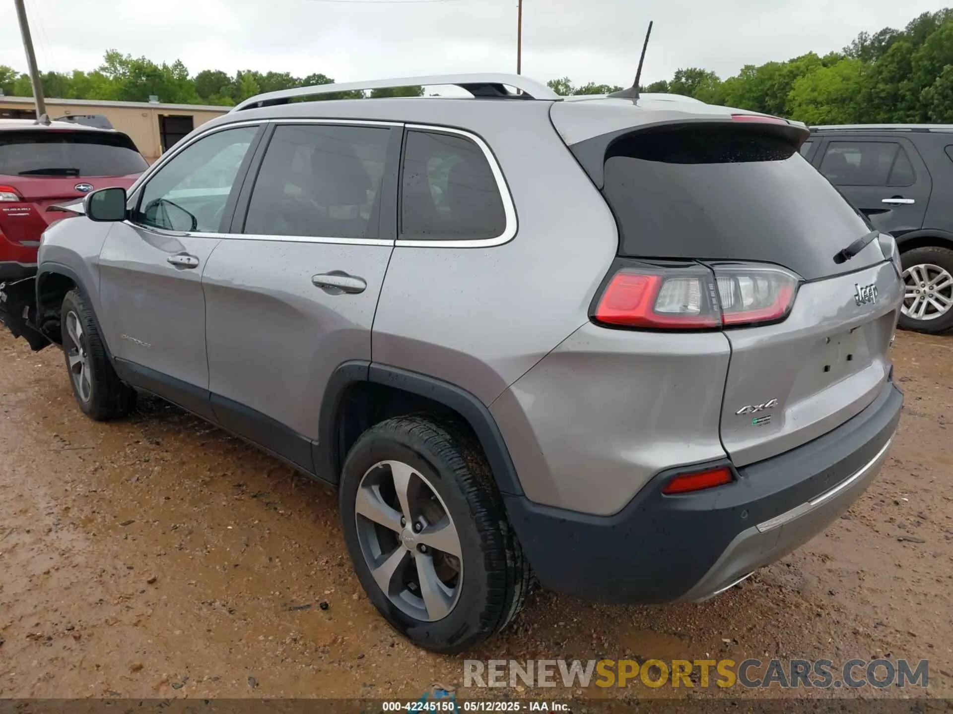3 Photograph of a damaged car 1C4PJMDX2LD651086 JEEP CHEROKEE 2020