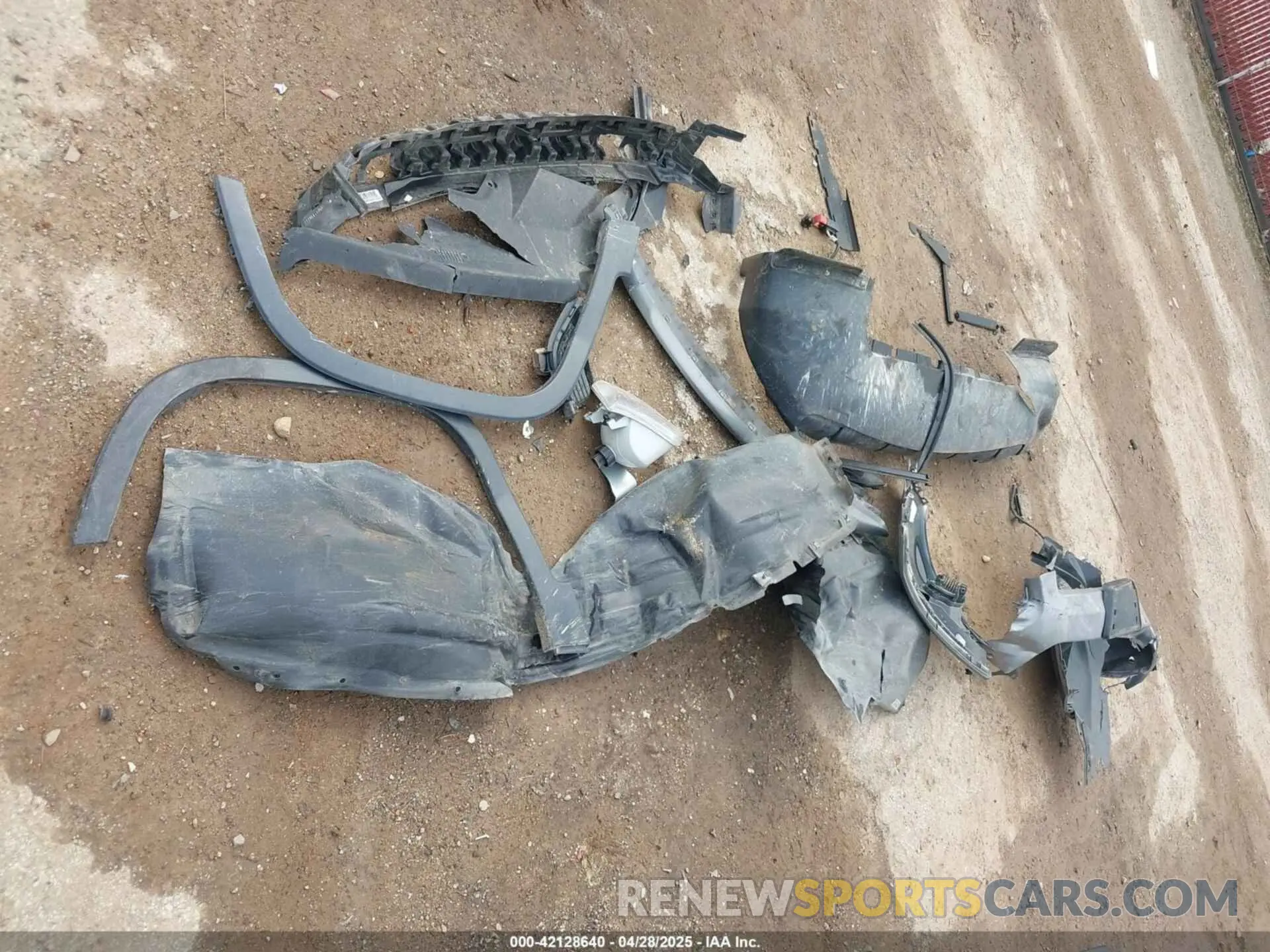 12 Photograph of a damaged car 1C4PJMDX3LD531197 JEEP CHEROKEE 2020