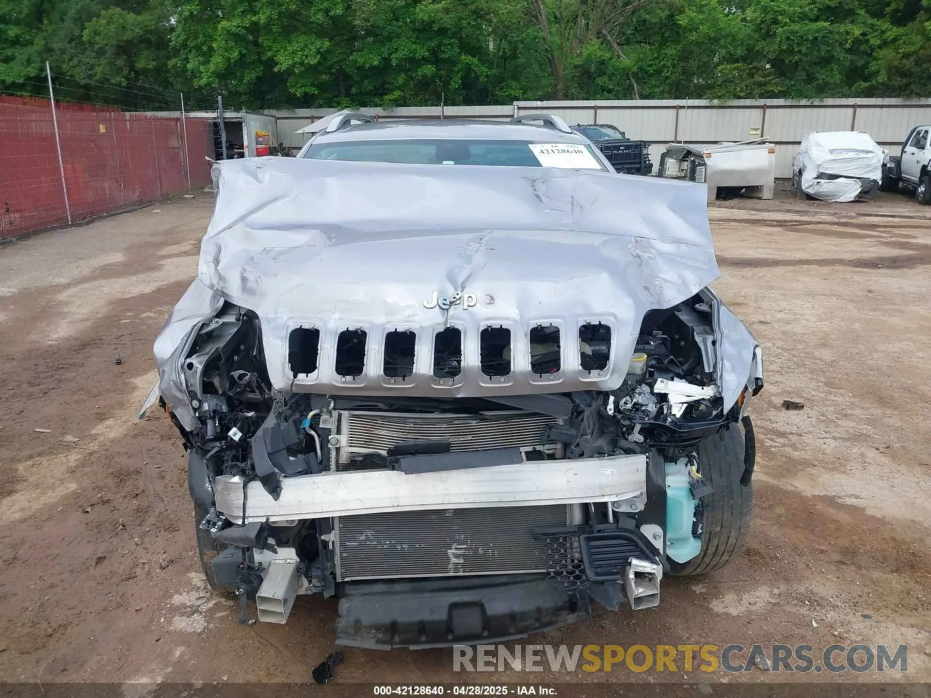 6 Photograph of a damaged car 1C4PJMDX3LD531197 JEEP CHEROKEE 2020