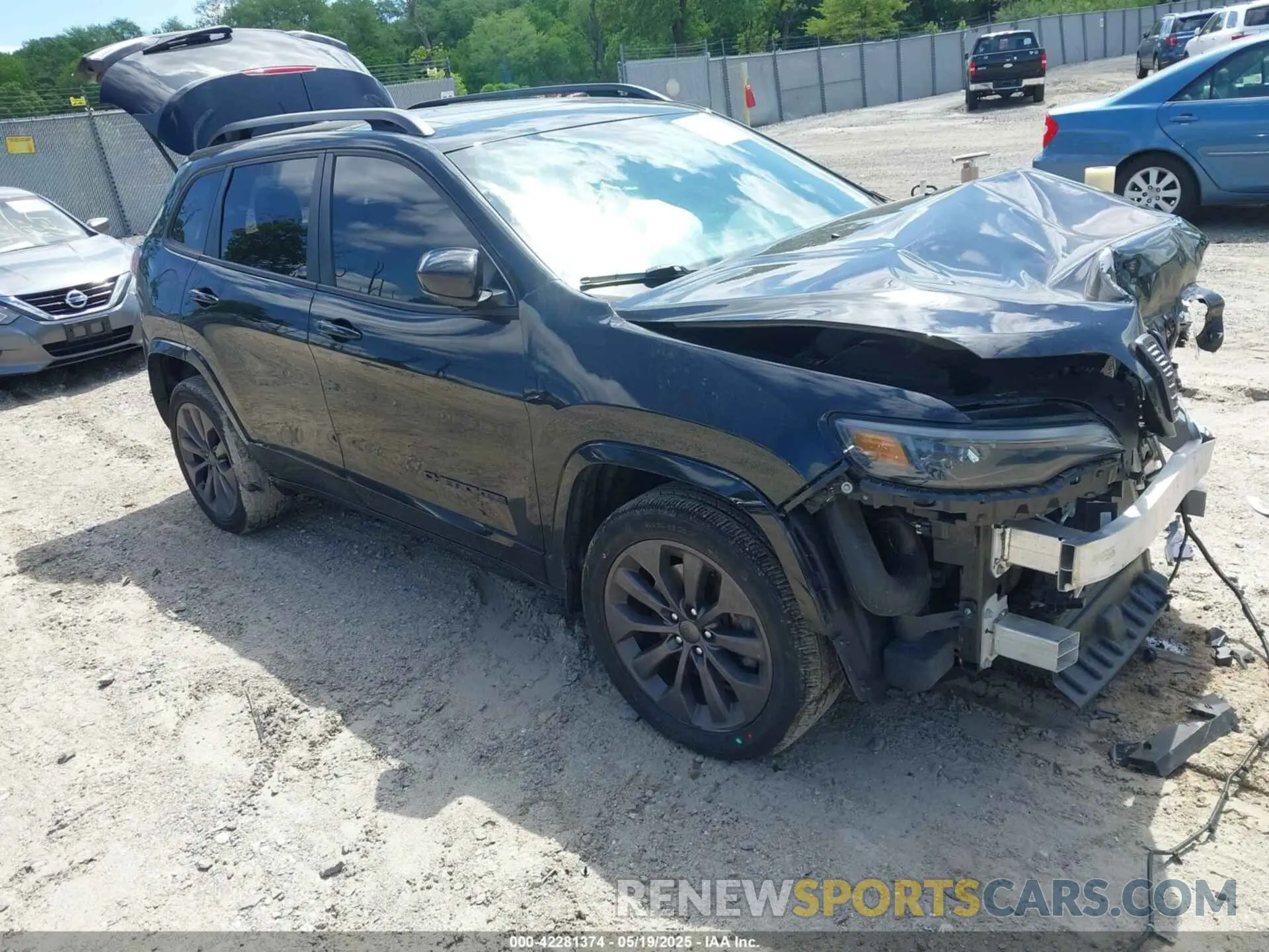 1 Photograph of a damaged car 1C4PJMDX4LD527191 JEEP CHEROKEE 2020