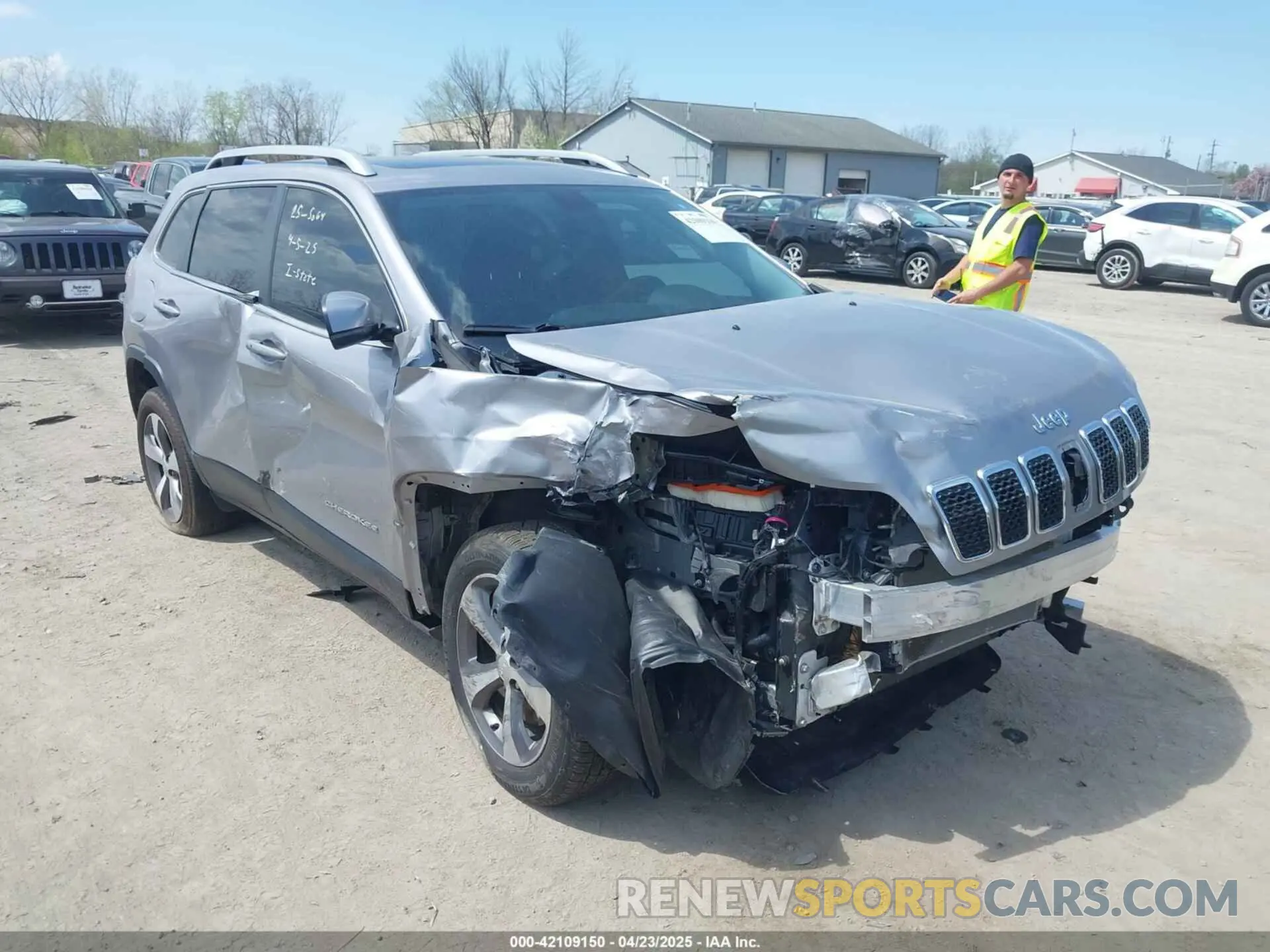 1 Photograph of a damaged car 1C4PJMDX5LD617675 JEEP CHEROKEE 2020