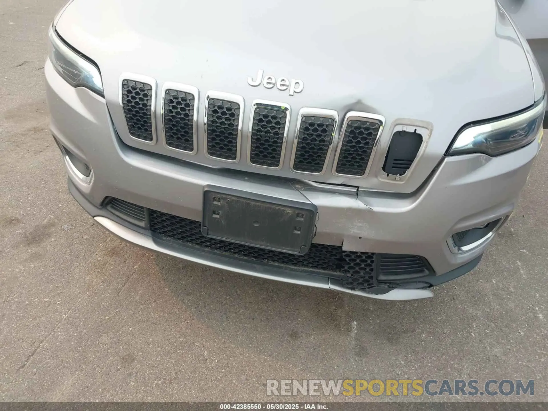 6 Photograph of a damaged car 1C4PJMDX6LD523966 JEEP CHEROKEE 2020