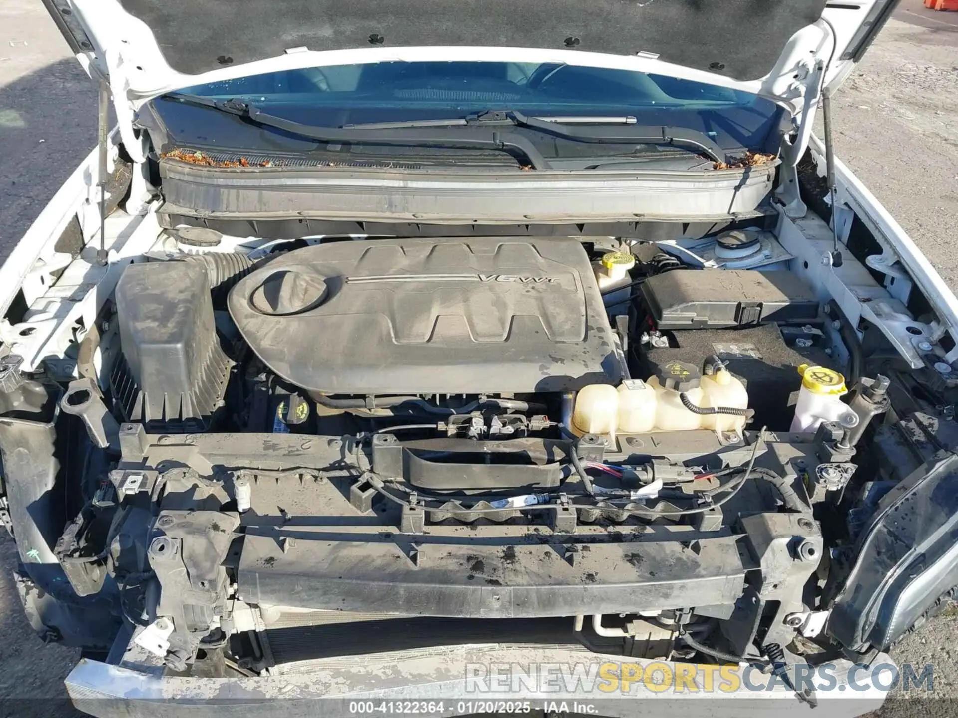 10 Photograph of a damaged car 1C4PJMDX6LD587585 JEEP CHEROKEE 2020