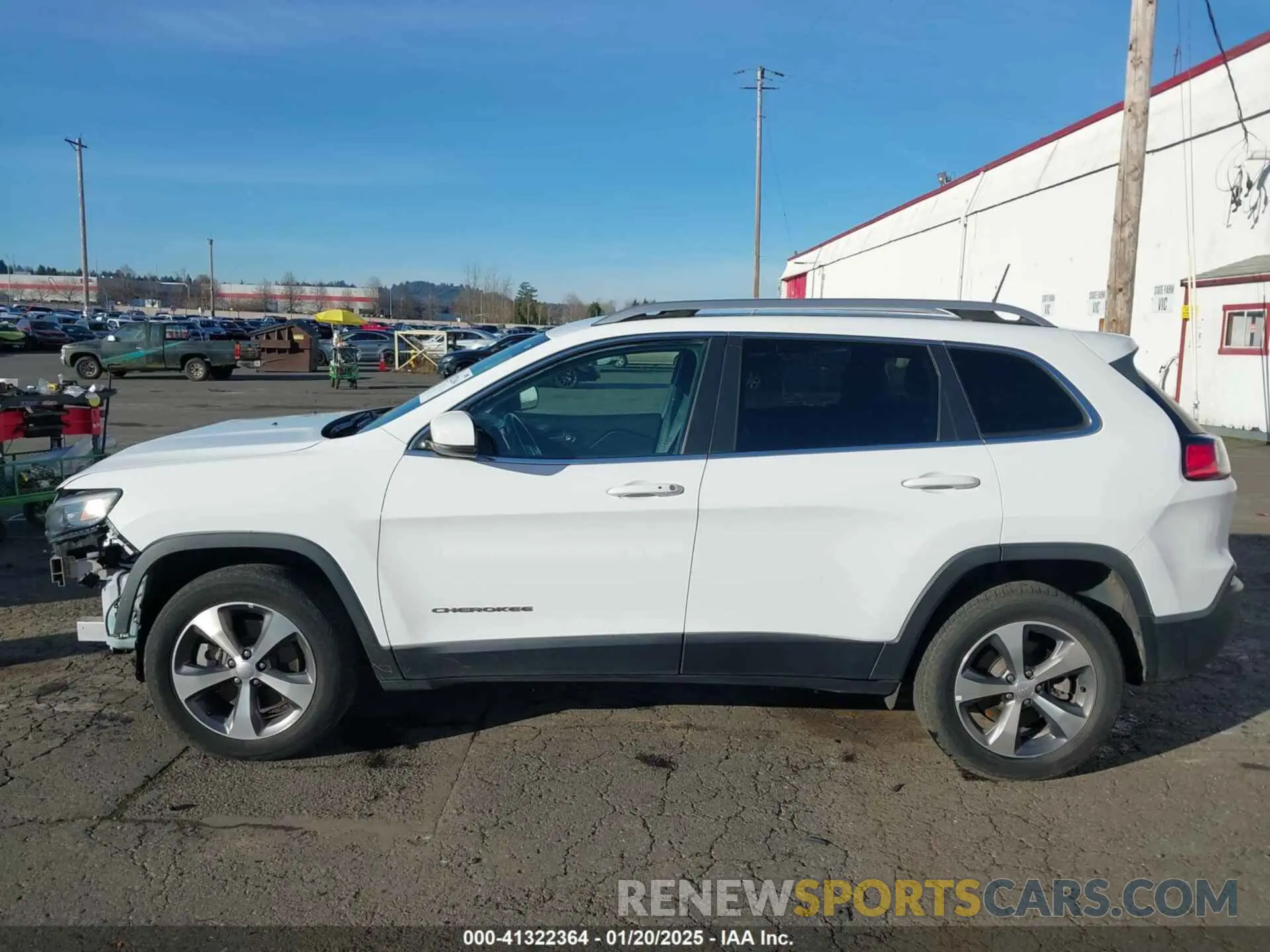 15 Photograph of a damaged car 1C4PJMDX6LD587585 JEEP CHEROKEE 2020