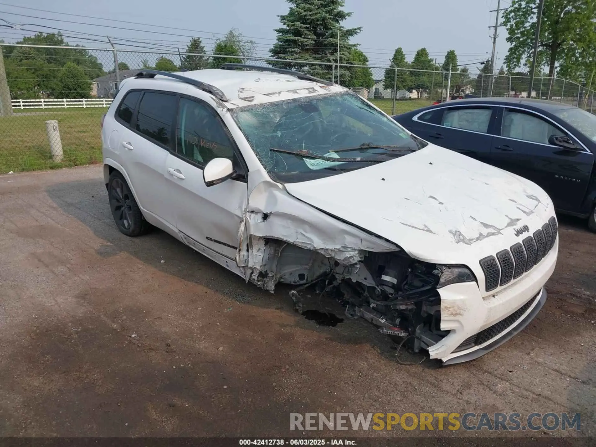 1 Photograph of a damaged car 1C4PJMDX6LD595377 JEEP CHEROKEE 2020