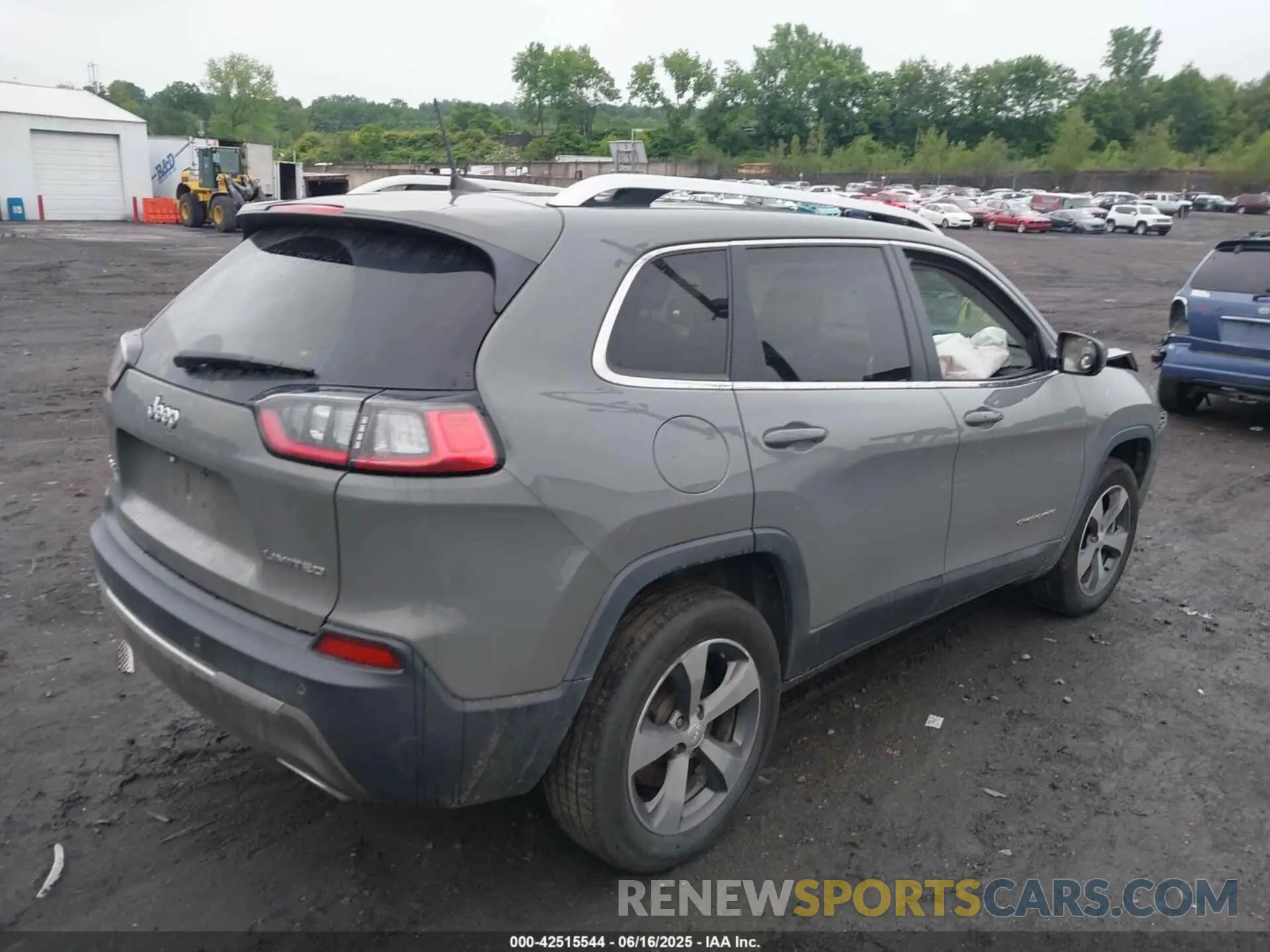 4 Photograph of a damaged car 1C4PJMDX7LD505976 JEEP CHEROKEE 2020