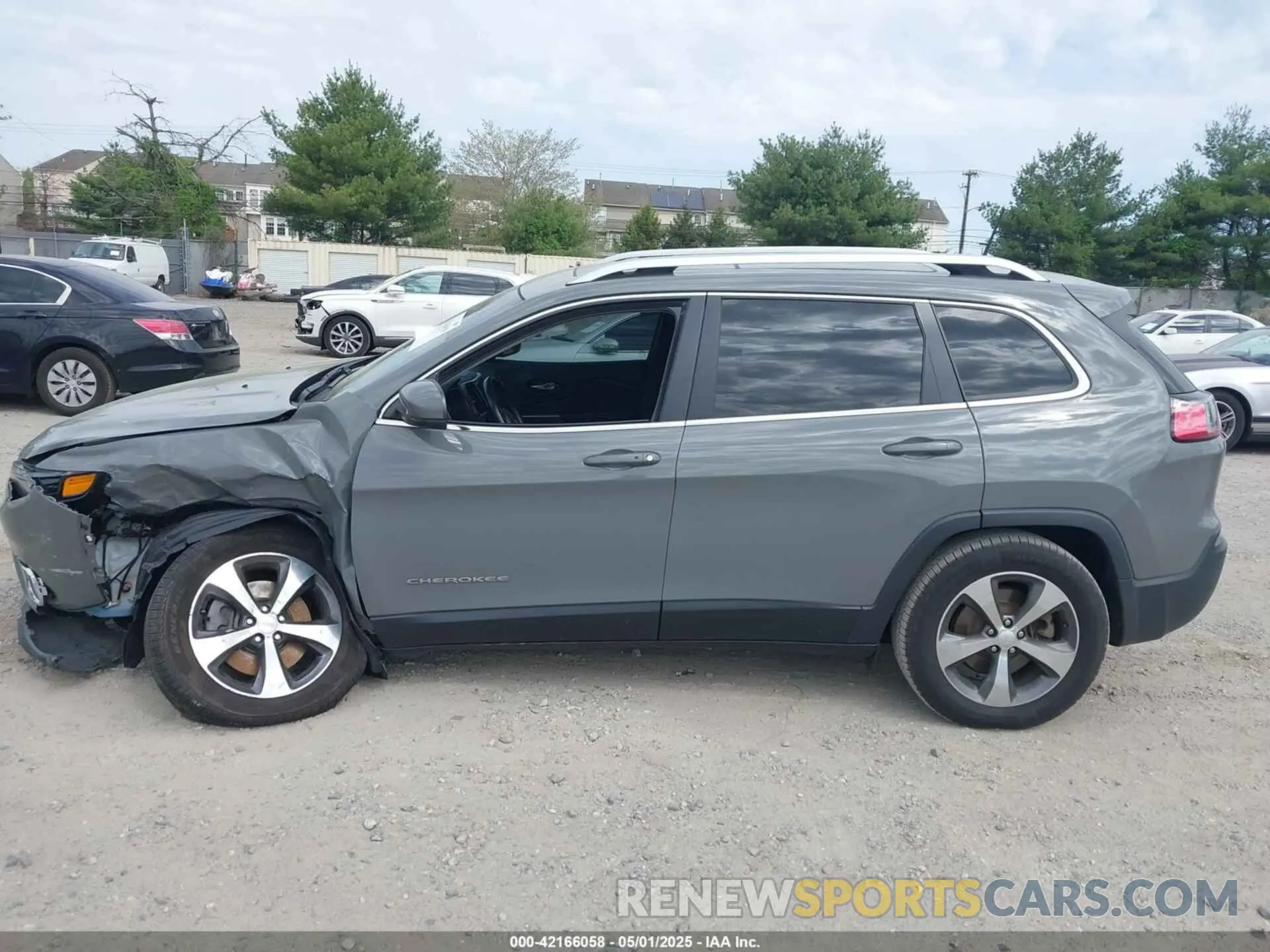 15 Photograph of a damaged car 1C4PJMDX7LD574229 JEEP CHEROKEE 2020