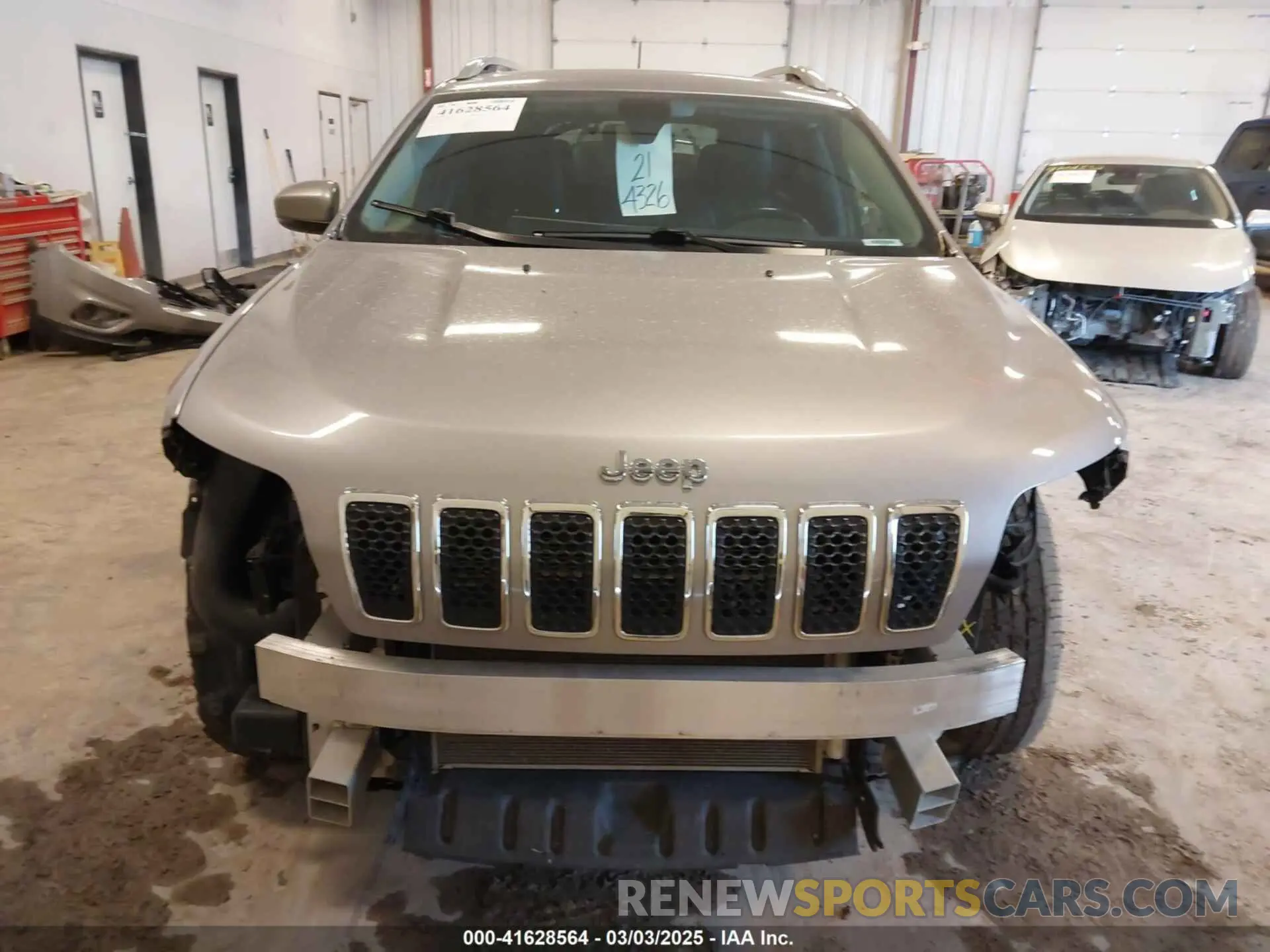 12 Photograph of a damaged car 1C4PJMDX7LD595128 JEEP CHEROKEE 2020