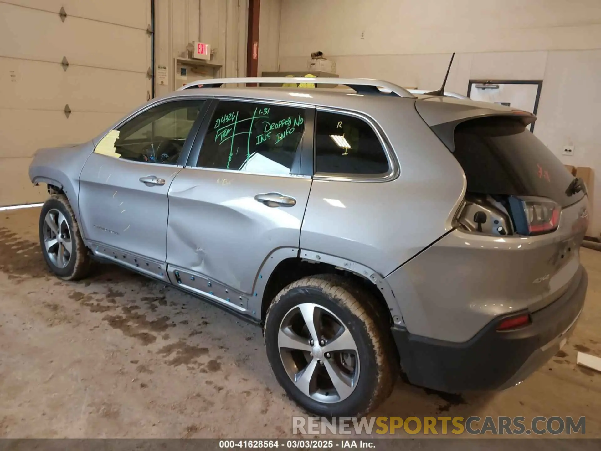 3 Photograph of a damaged car 1C4PJMDX7LD595128 JEEP CHEROKEE 2020