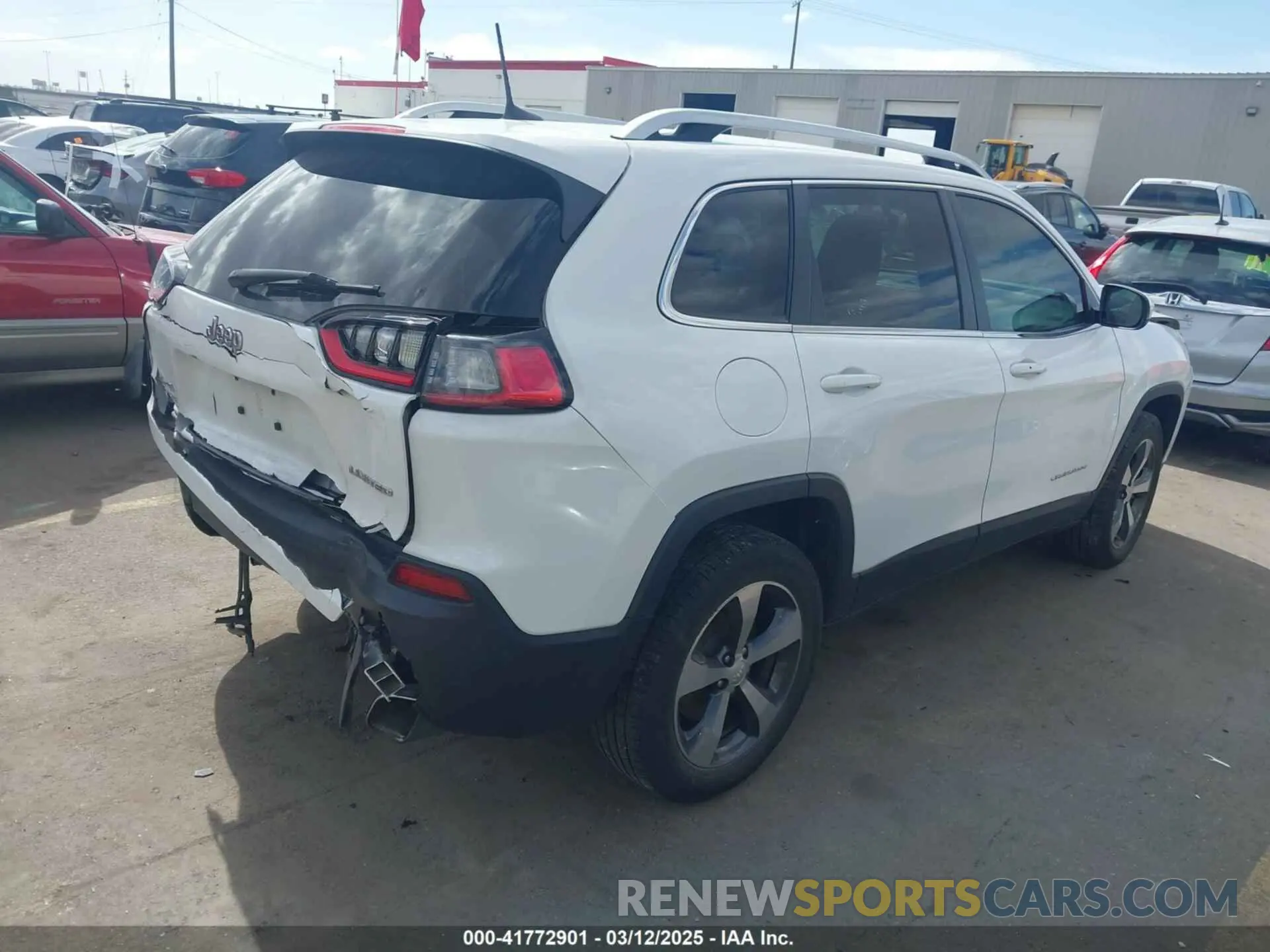 4 Photograph of a damaged car 1C4PJMDX8LD544589 JEEP CHEROKEE 2020