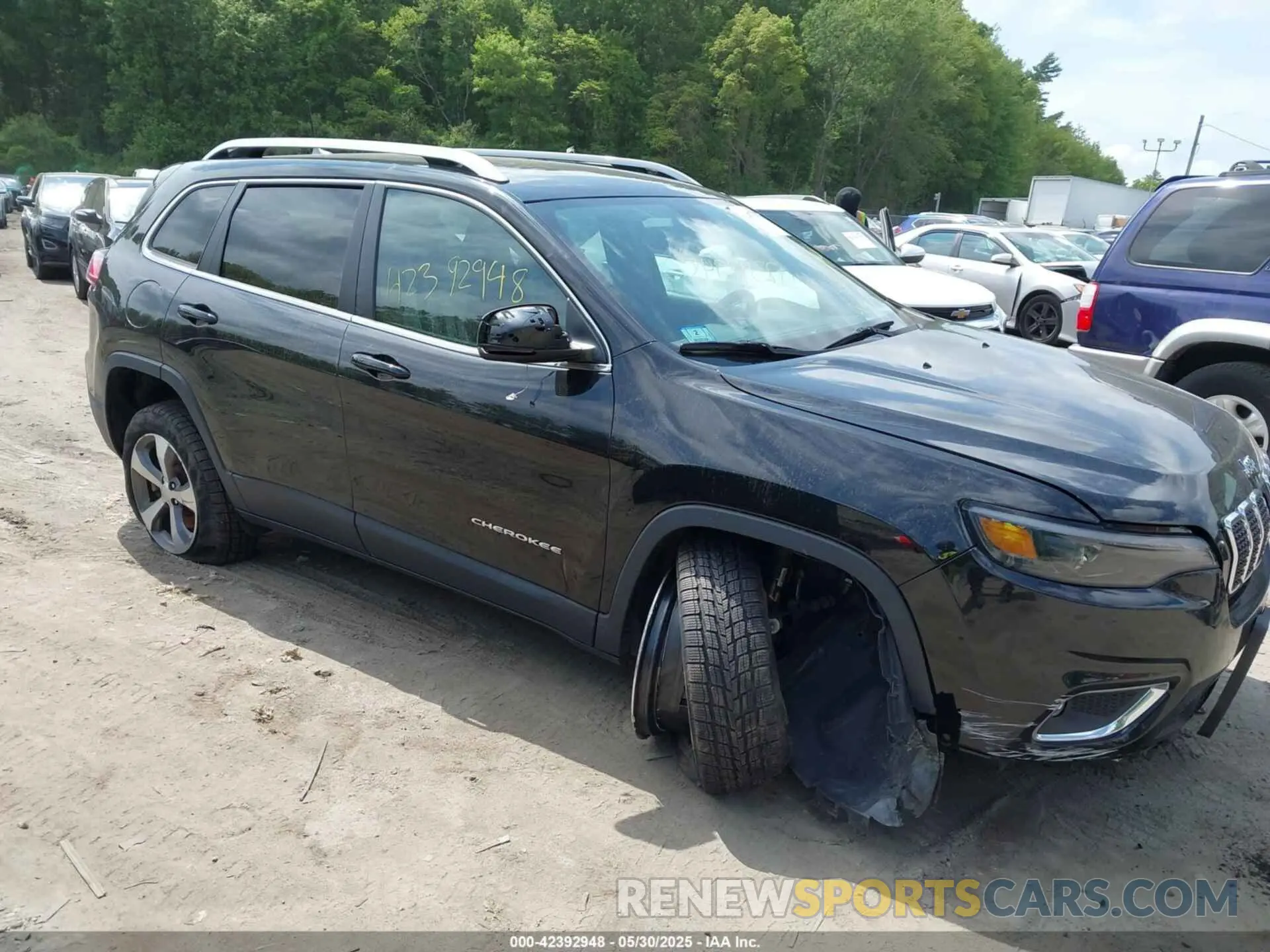 1 Photograph of a damaged car 1C4PJMDX8LD607075 JEEP CHEROKEE 2020