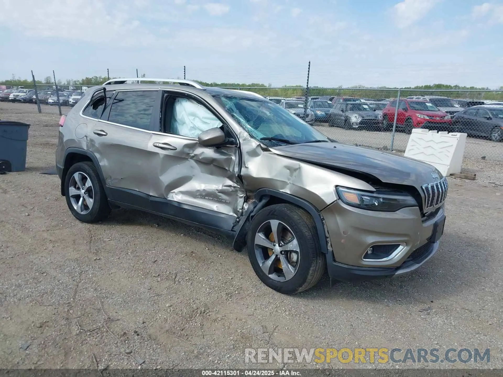 1 Photograph of a damaged car 1C4PJMDX9LD538879 JEEP CHEROKEE 2020