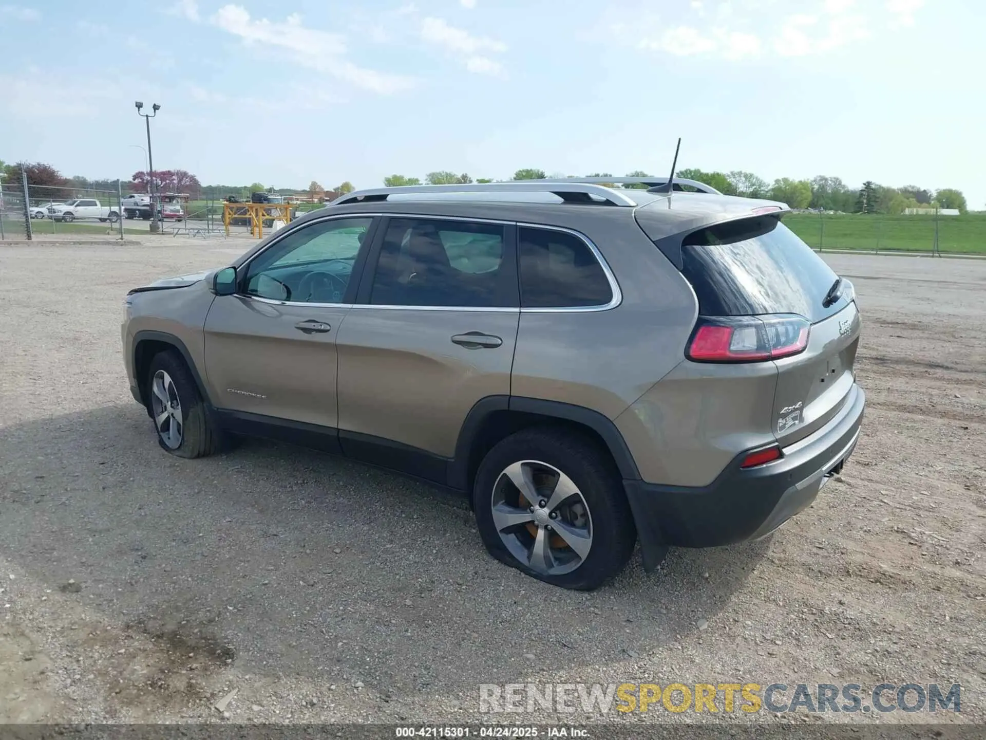 3 Photograph of a damaged car 1C4PJMDX9LD538879 JEEP CHEROKEE 2020