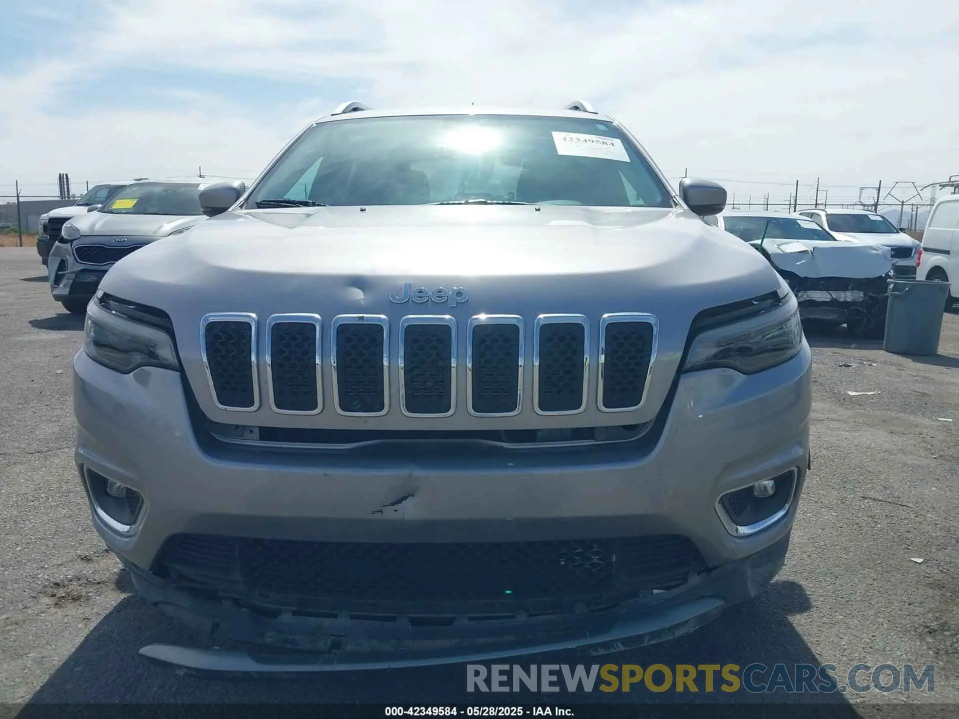 12 Photograph of a damaged car 1C4PJMDX9LD590349 JEEP CHEROKEE 2020