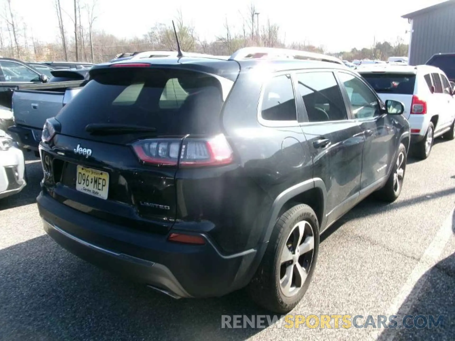 11 Photograph of a damaged car 1C4PJMDX9LD611541 JEEP CHEROKEE 2020