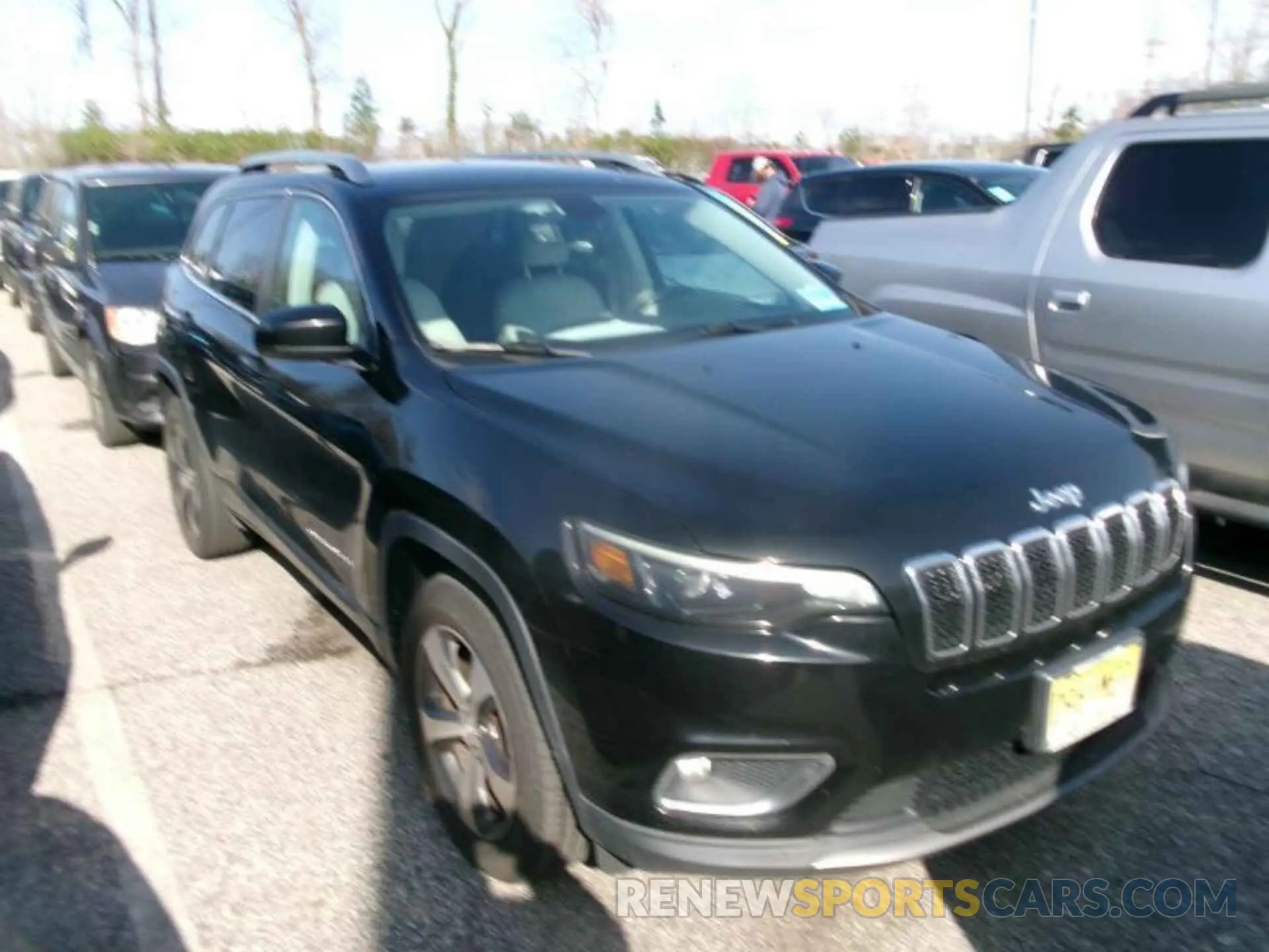 17 Photograph of a damaged car 1C4PJMDX9LD611541 JEEP CHEROKEE 2020