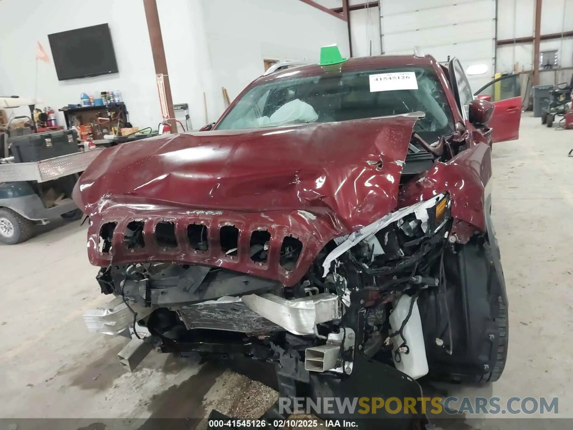 12 Photograph of a damaged car 1C4PJMDX9LD635659 JEEP CHEROKEE 2020