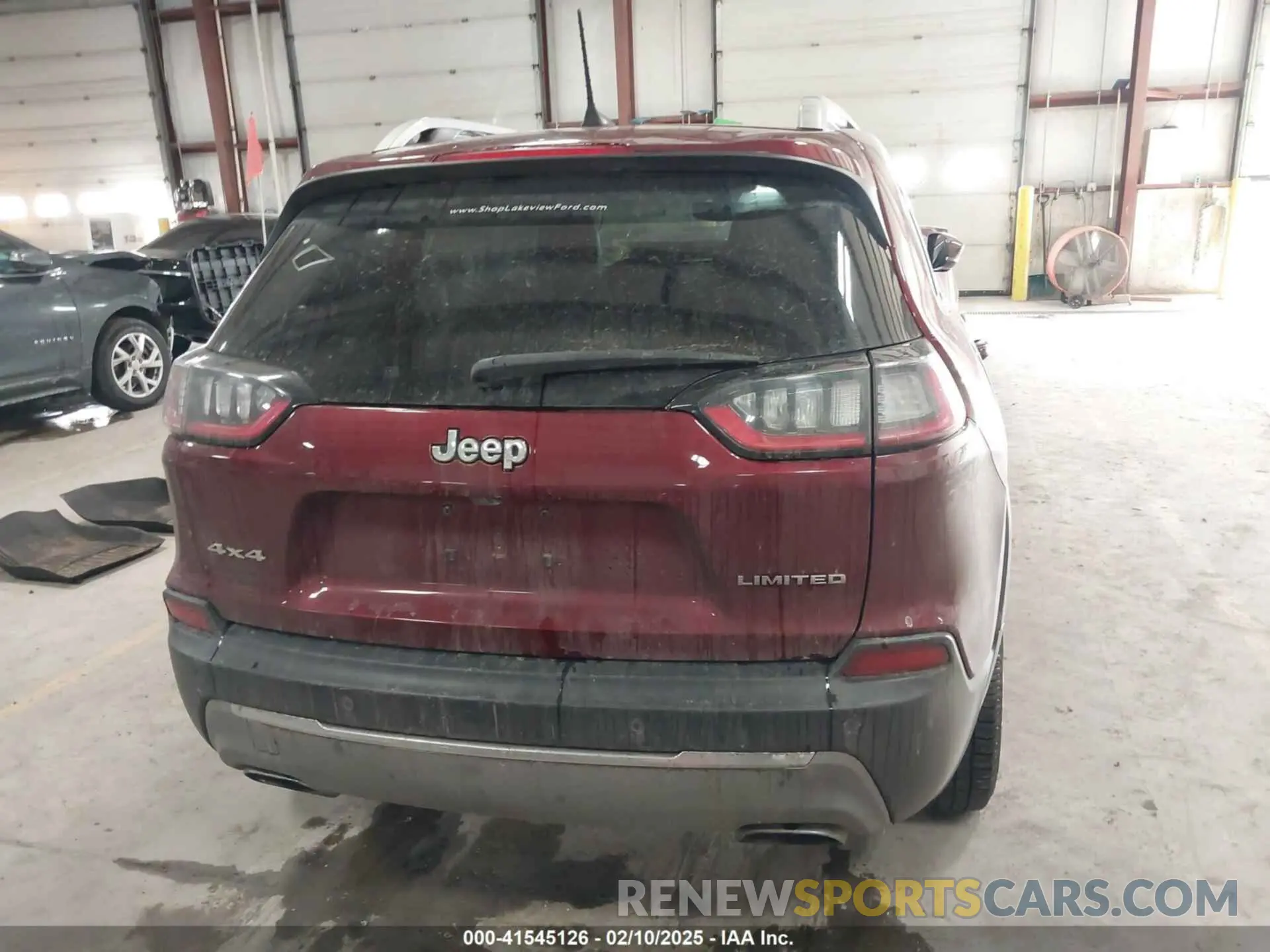 16 Photograph of a damaged car 1C4PJMDX9LD635659 JEEP CHEROKEE 2020