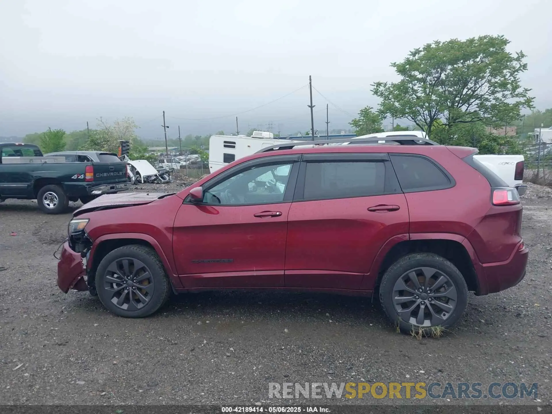 15 Photograph of a damaged car 1C4PJMDXXLD607790 JEEP CHEROKEE 2020