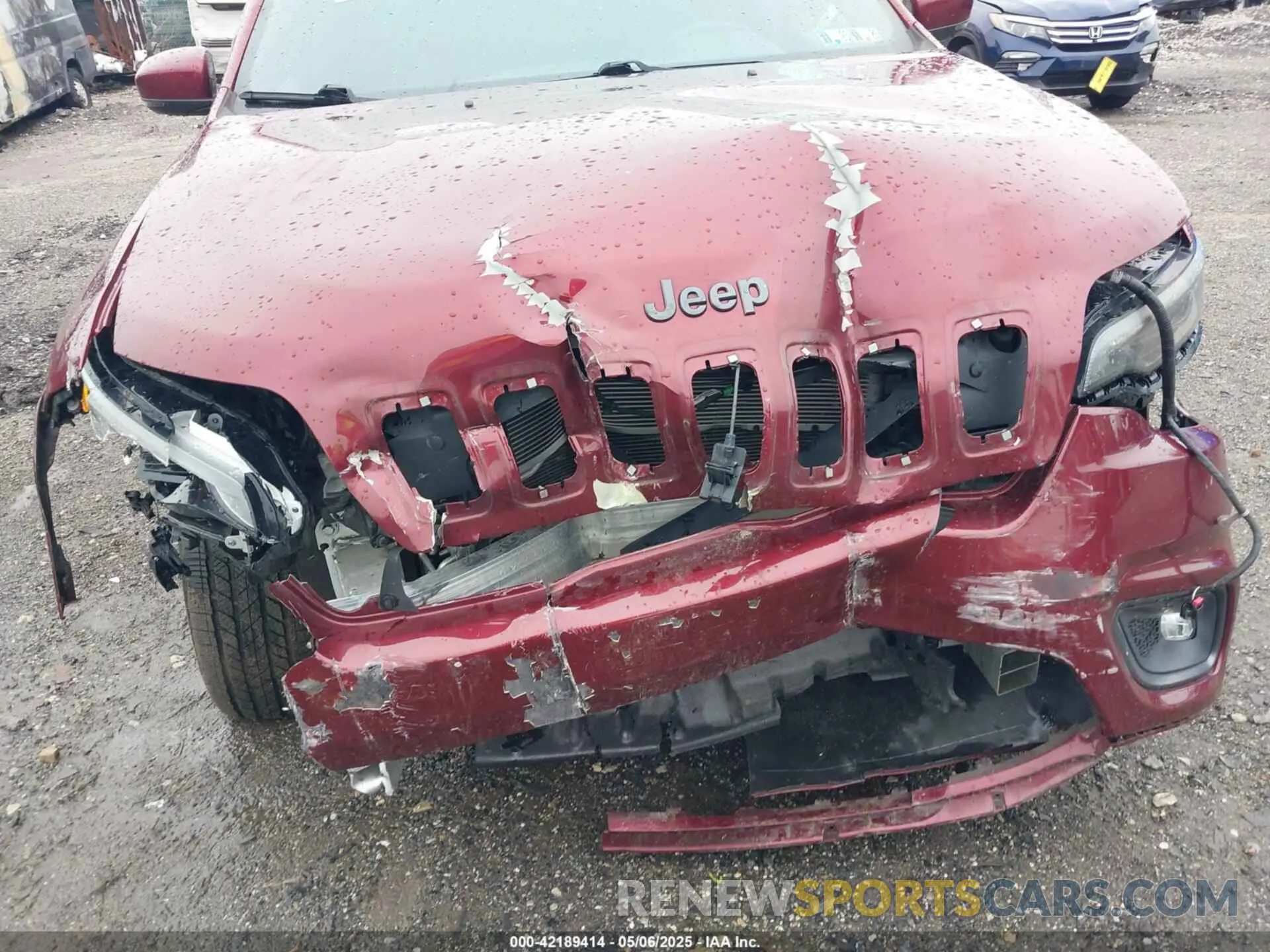 6 Photograph of a damaged car 1C4PJMDXXLD607790 JEEP CHEROKEE 2020