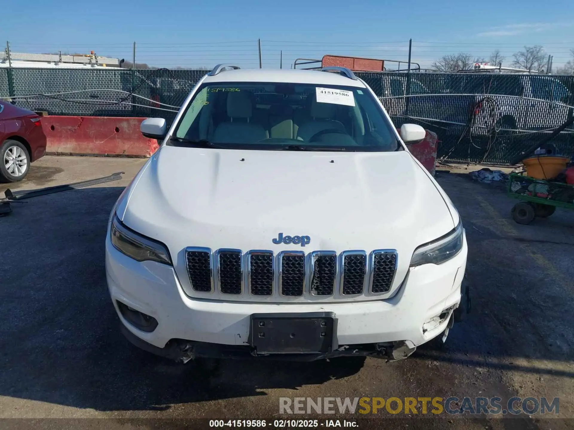 13 Photograph of a damaged car 1C4PJMLB0LD604032 JEEP CHEROKEE 2020