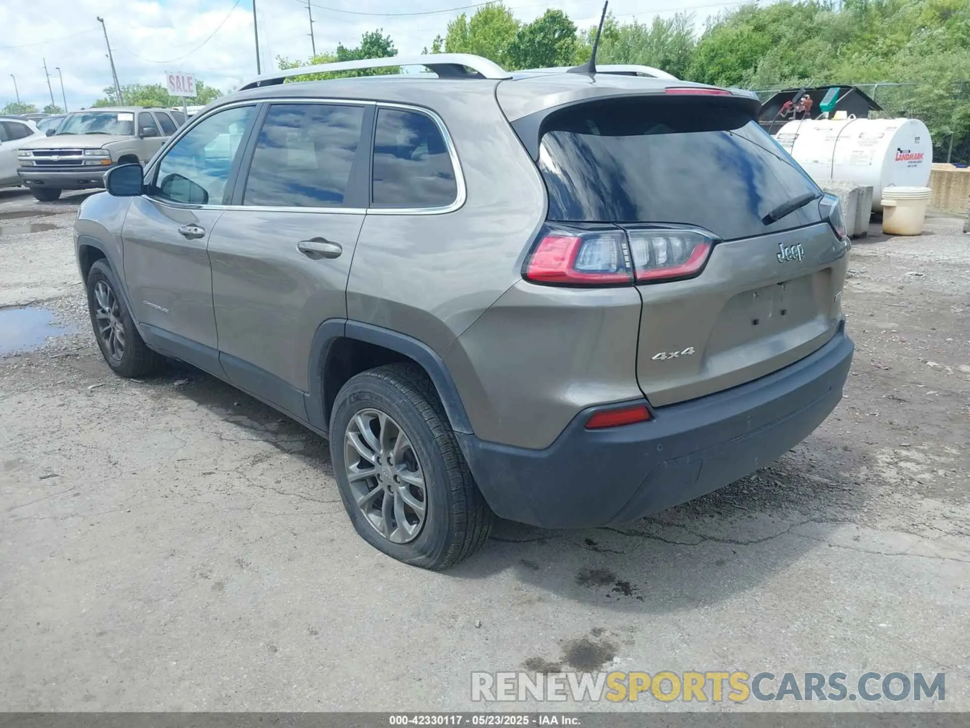 3 Photograph of a damaged car 1C4PJMLB1LD569548 JEEP CHEROKEE 2020