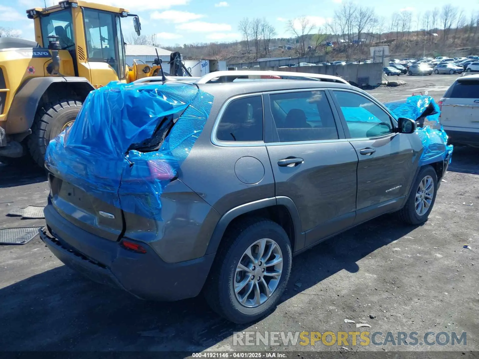 4 Photograph of a damaged car 1C4PJMLB3LD584911 JEEP CHEROKEE 2020