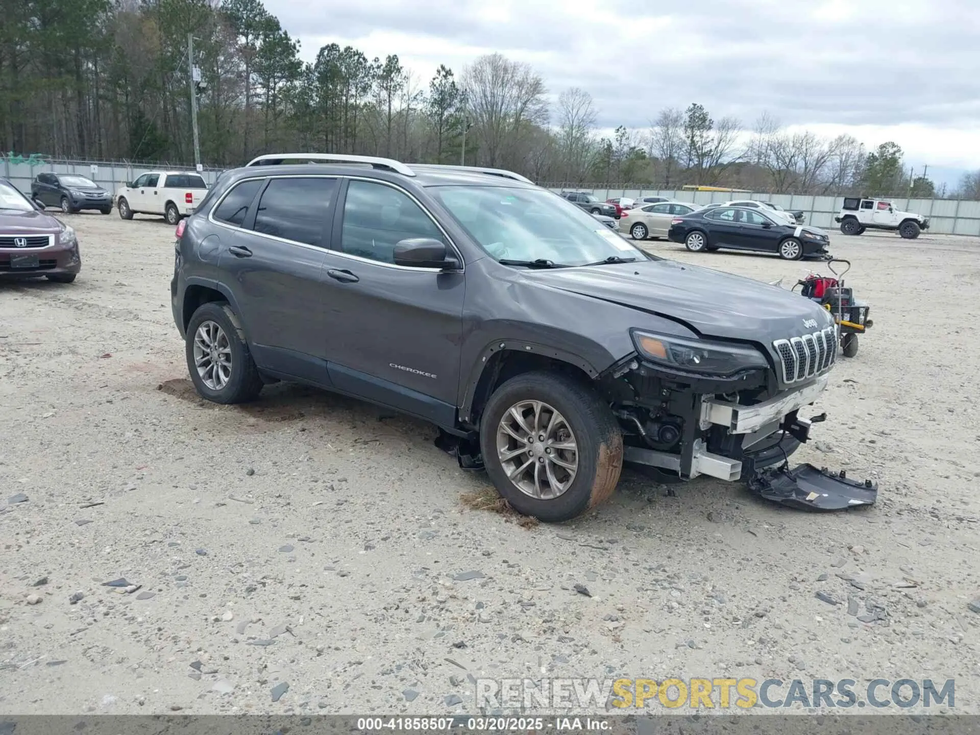 1 Photograph of a damaged car 1C4PJMLB3LD626221 JEEP CHEROKEE 2020