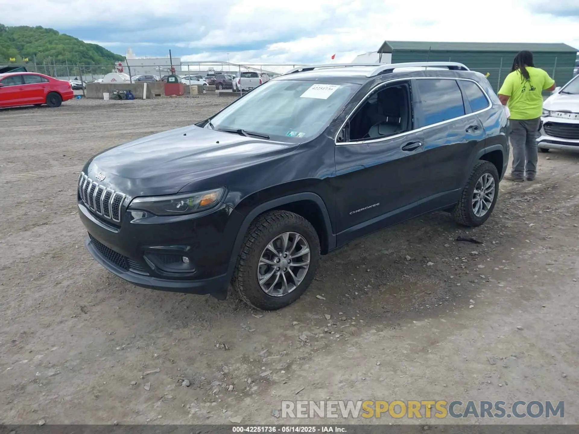 2 Photograph of a damaged car 1C4PJMLB5LD580441 JEEP CHEROKEE 2020
