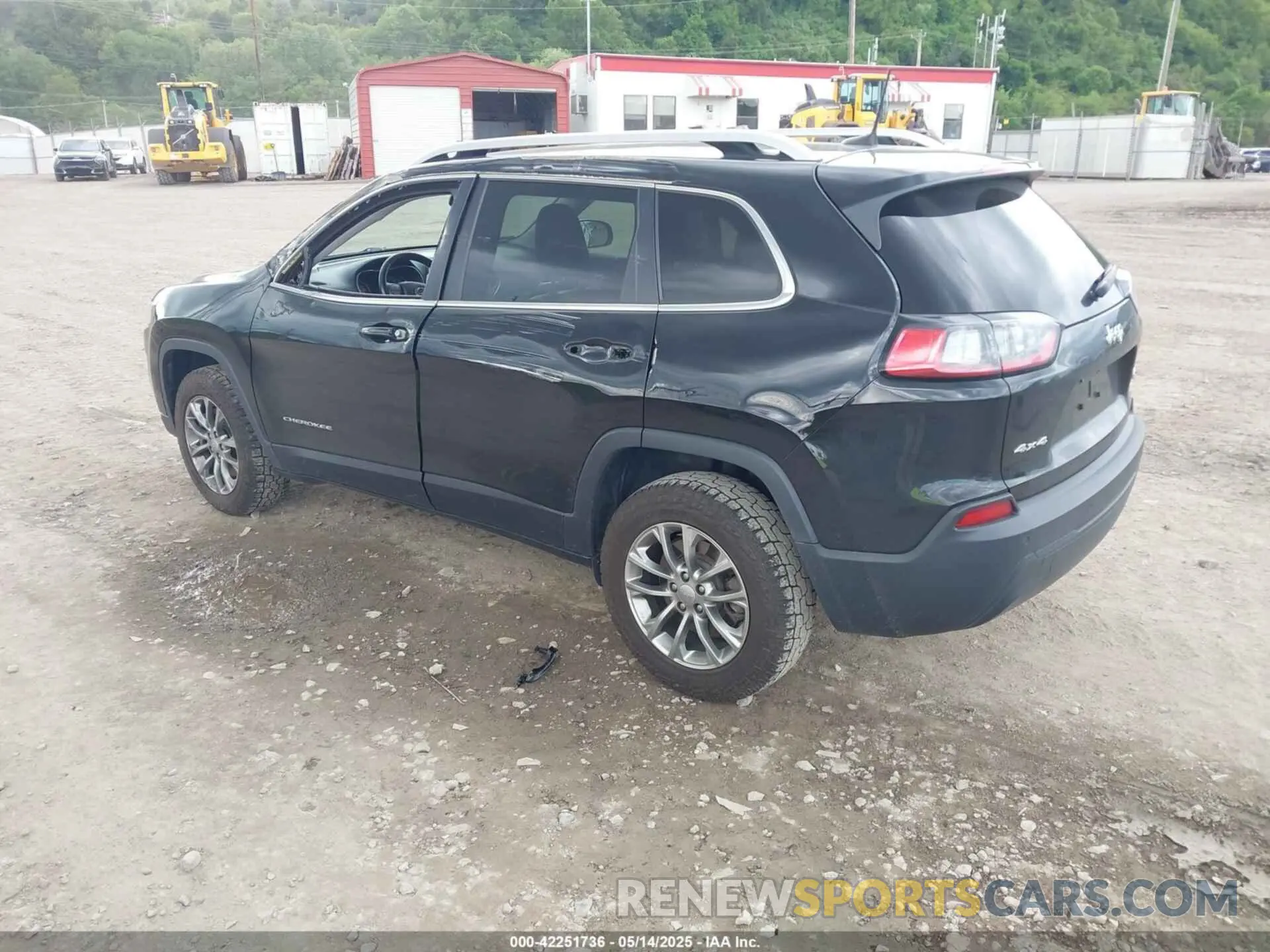 3 Photograph of a damaged car 1C4PJMLB5LD580441 JEEP CHEROKEE 2020