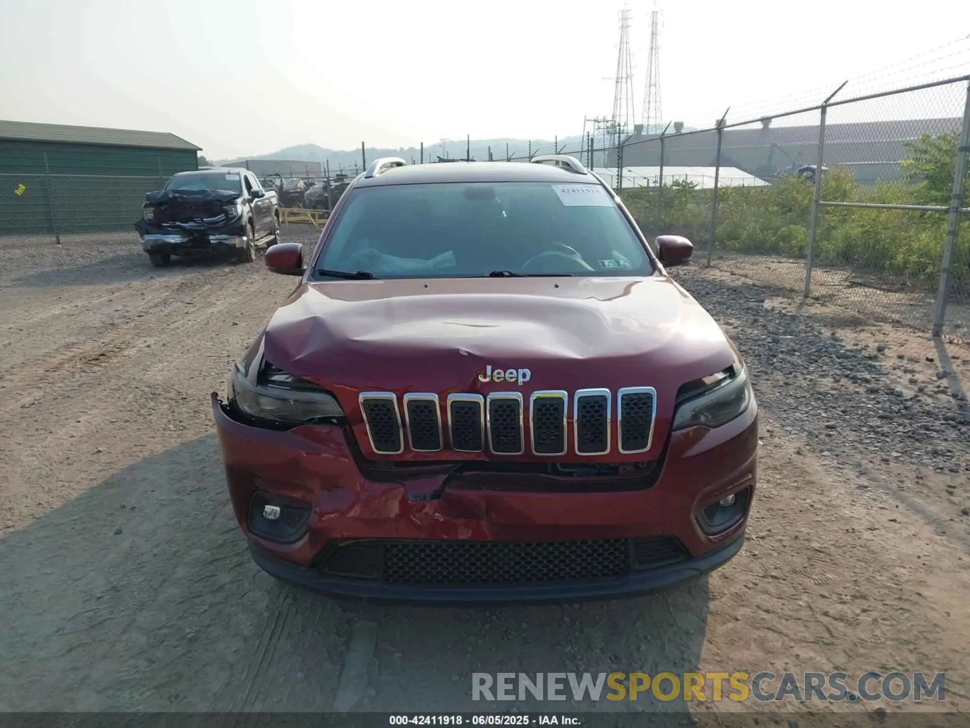 11 Photograph of a damaged car 1C4PJMLB6LD585258 JEEP CHEROKEE 2020