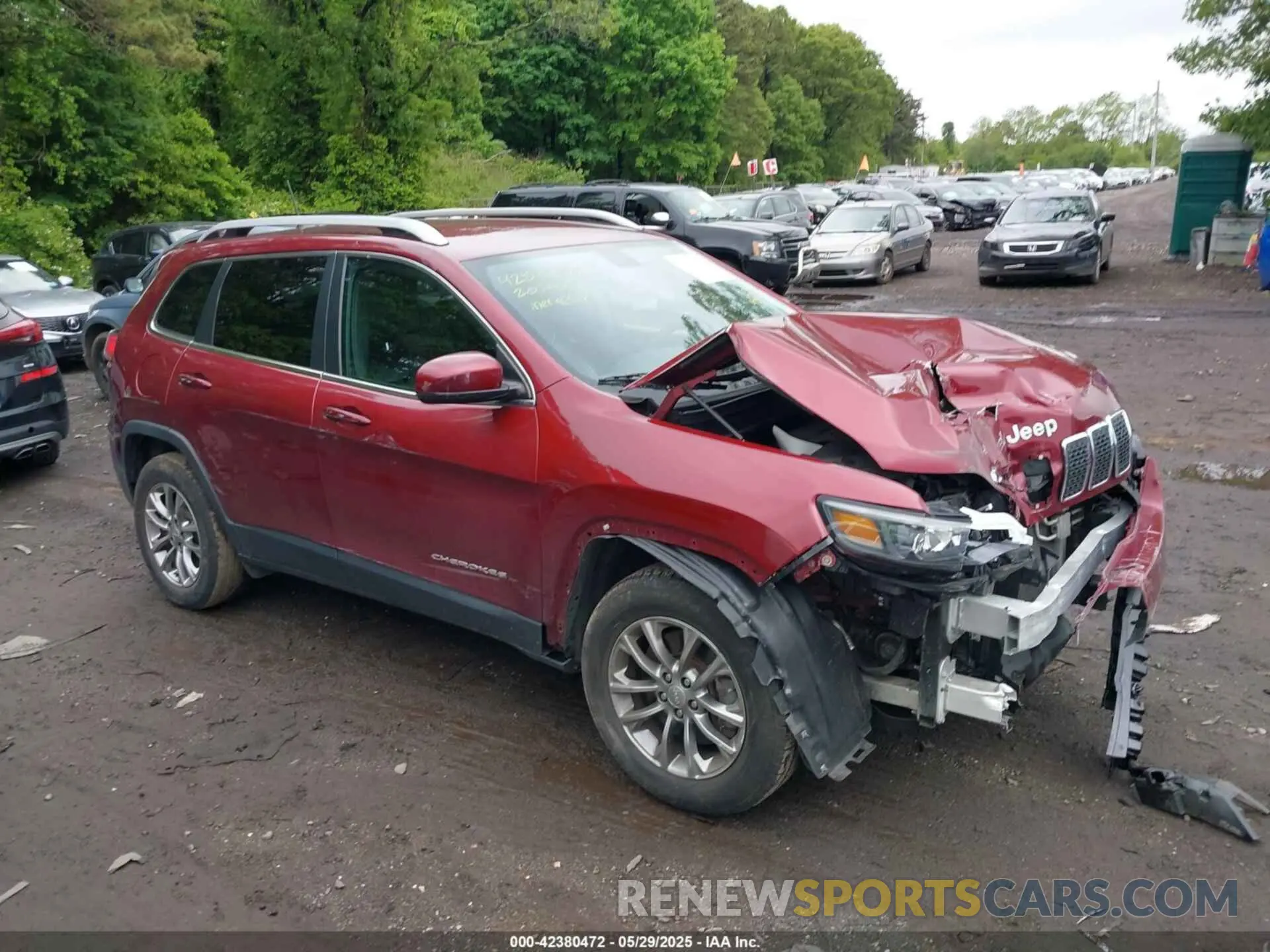 13 Photograph of a damaged car 1C4PJMLB7LD651882 JEEP CHEROKEE 2020