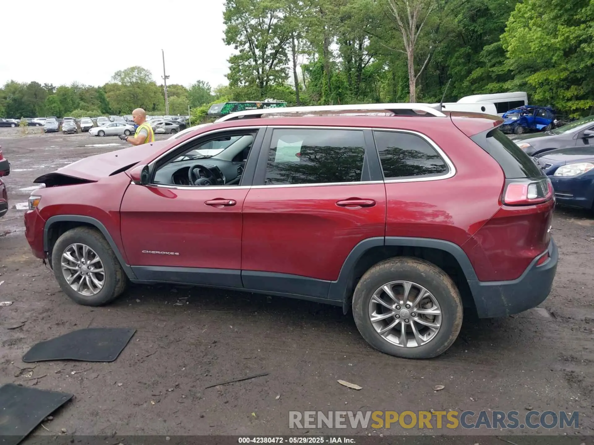 14 Photograph of a damaged car 1C4PJMLB7LD651882 JEEP CHEROKEE 2020