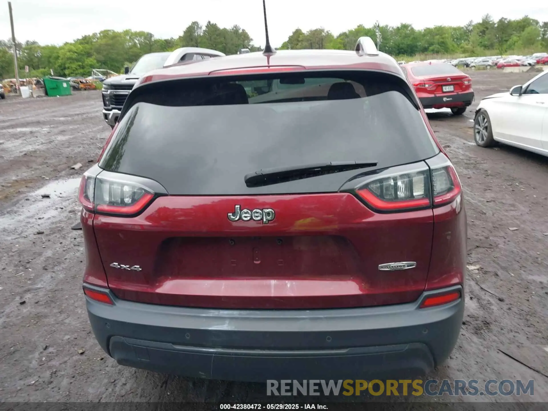 16 Photograph of a damaged car 1C4PJMLB7LD651882 JEEP CHEROKEE 2020