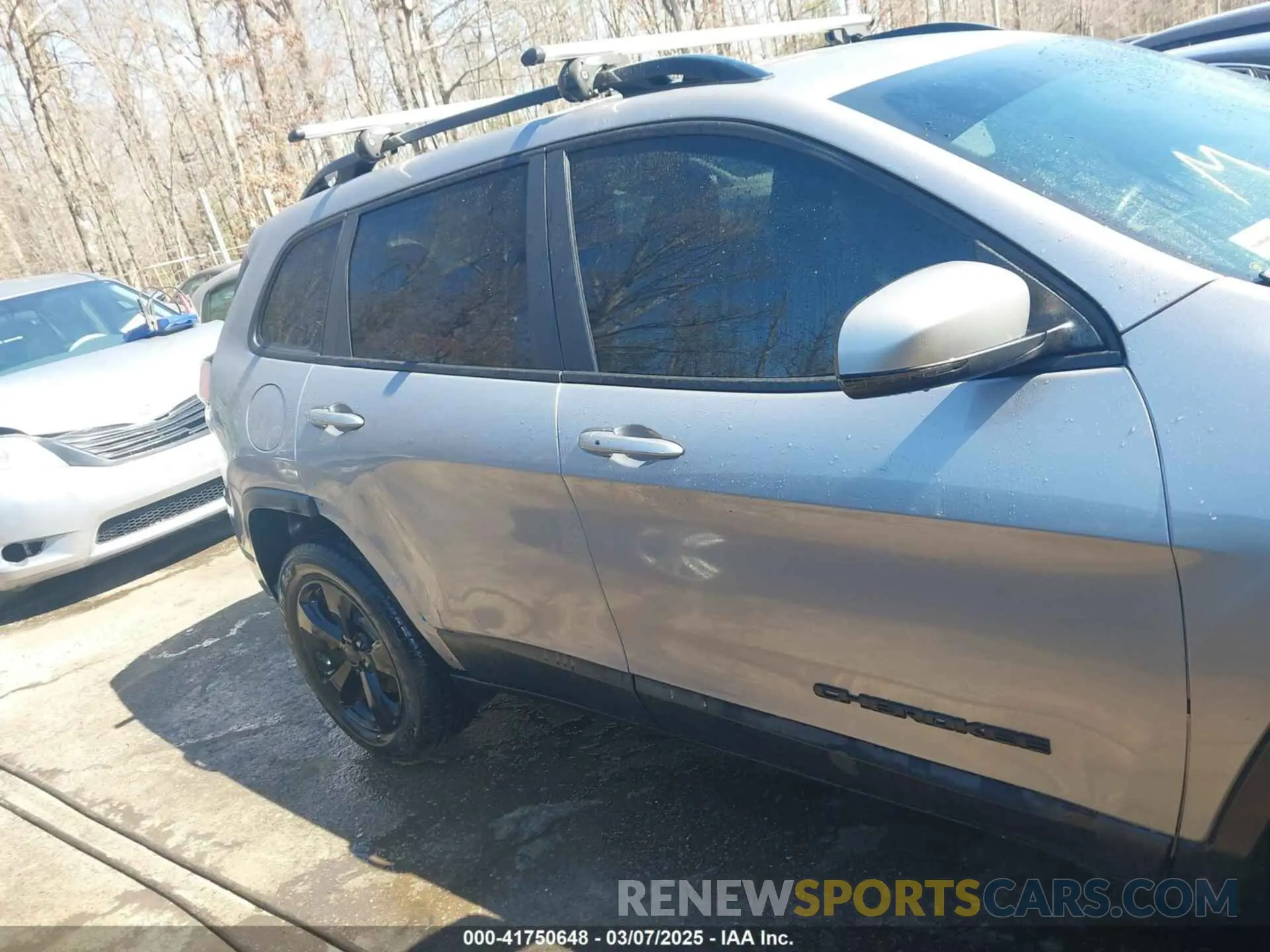 14 Photograph of a damaged car 1C4PJMLN6LD541335 JEEP CHEROKEE 2020