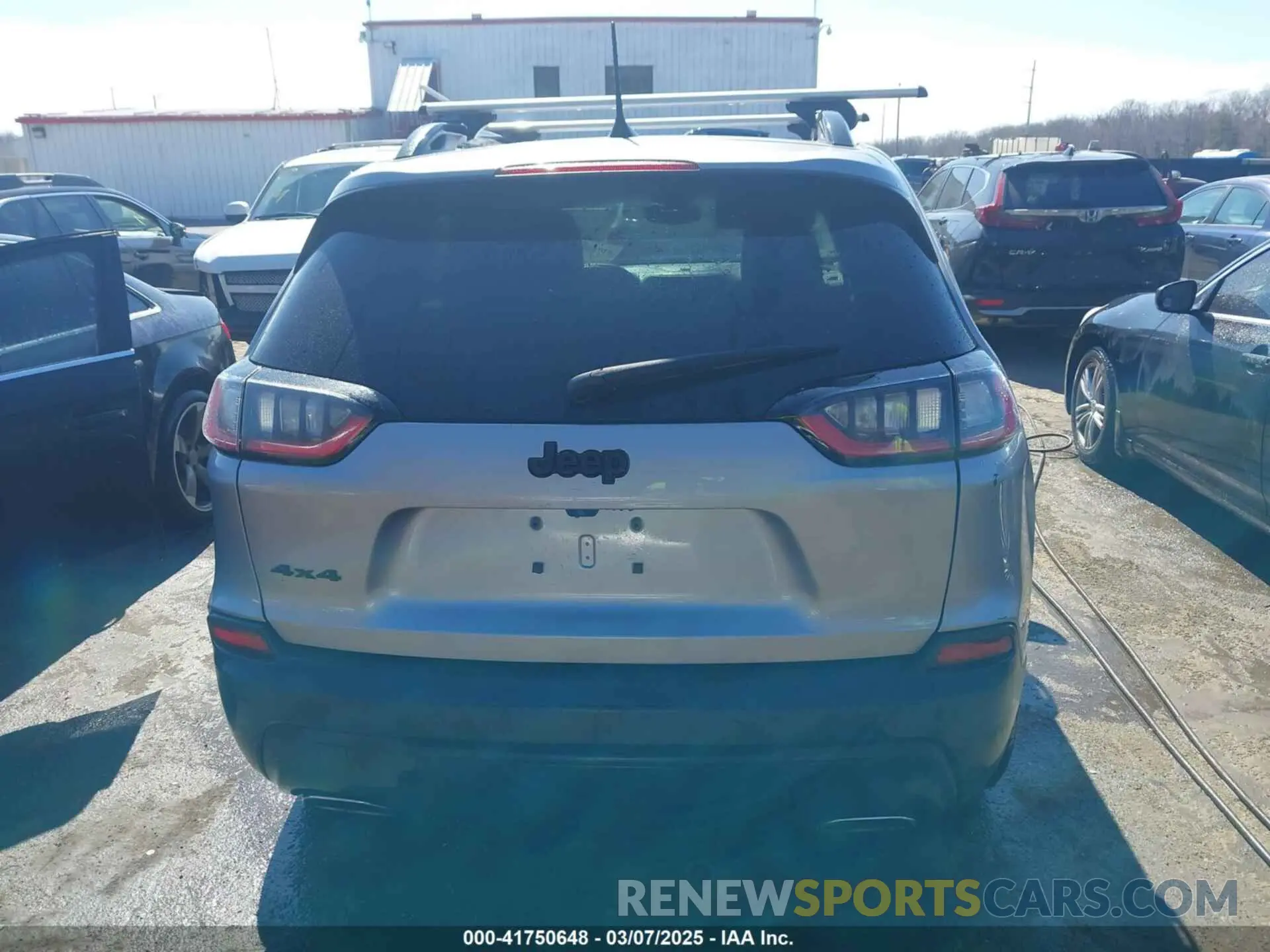 17 Photograph of a damaged car 1C4PJMLN6LD541335 JEEP CHEROKEE 2020