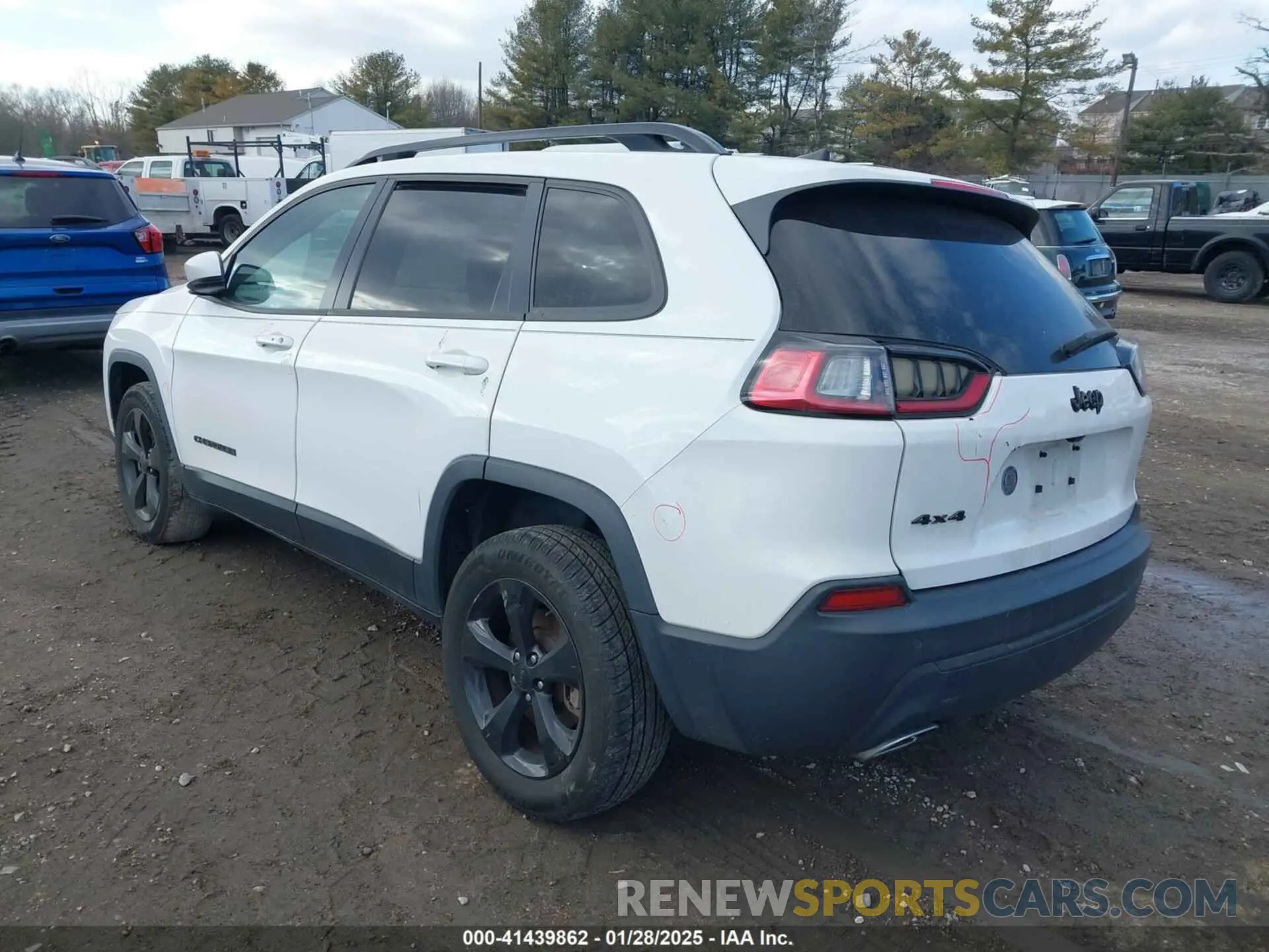 3 Photograph of a damaged car 1C4PJMLX0LD621828 JEEP CHEROKEE 2020