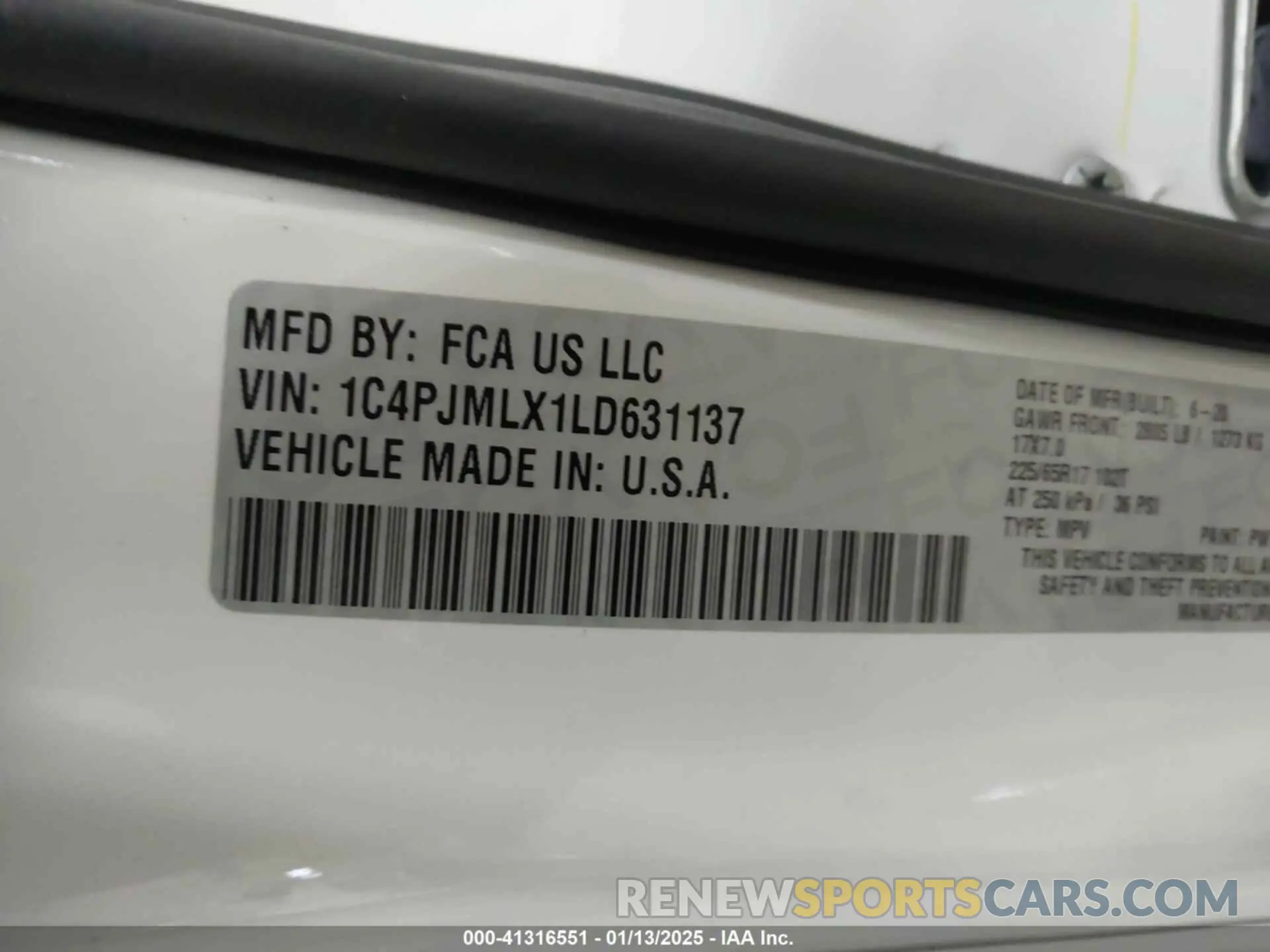 9 Photograph of a damaged car 1C4PJMLX1LD631137 JEEP CHEROKEE 2020