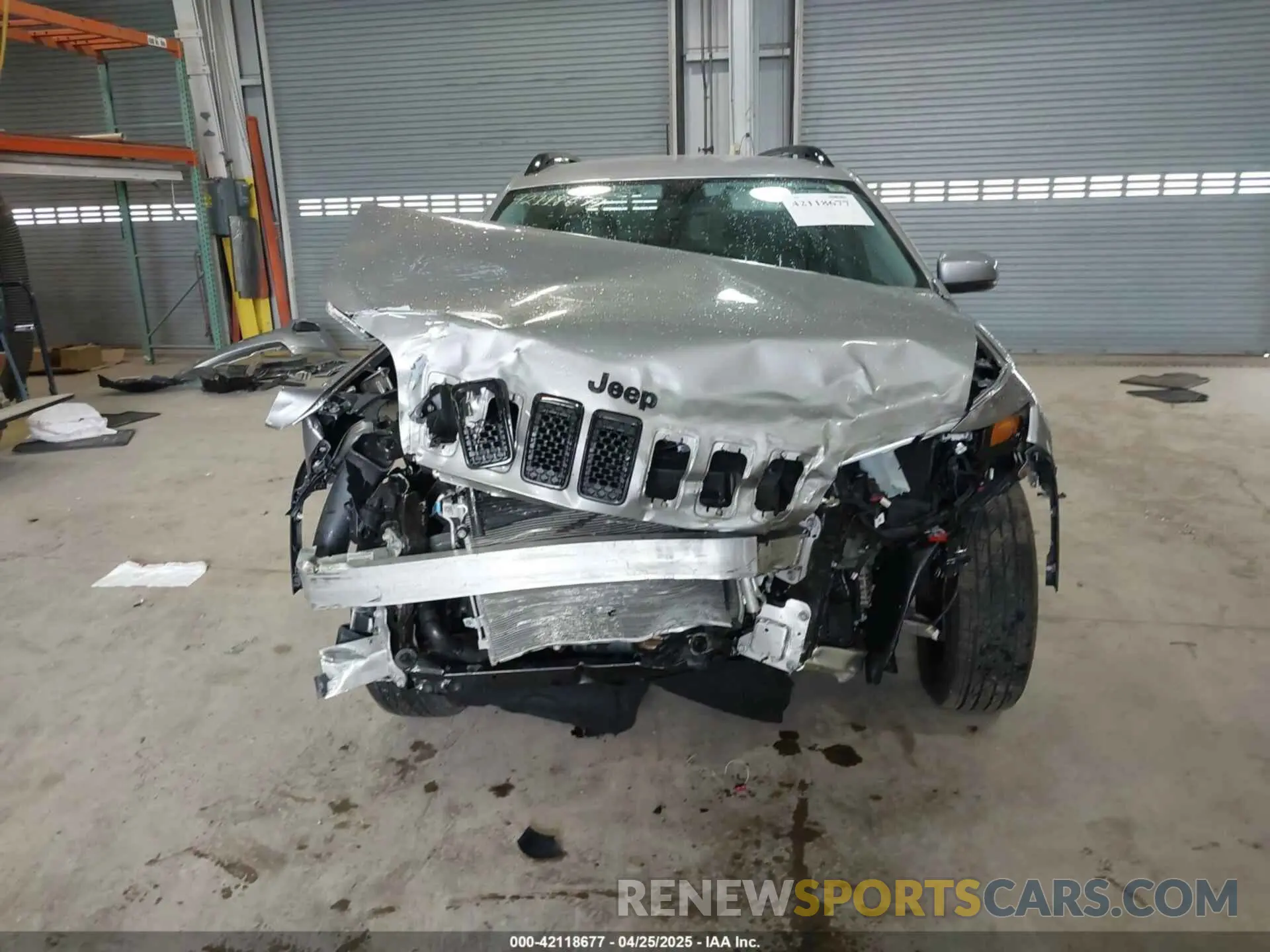 12 Photograph of a damaged car 1C4PJMLX6LD501886 JEEP CHEROKEE 2020