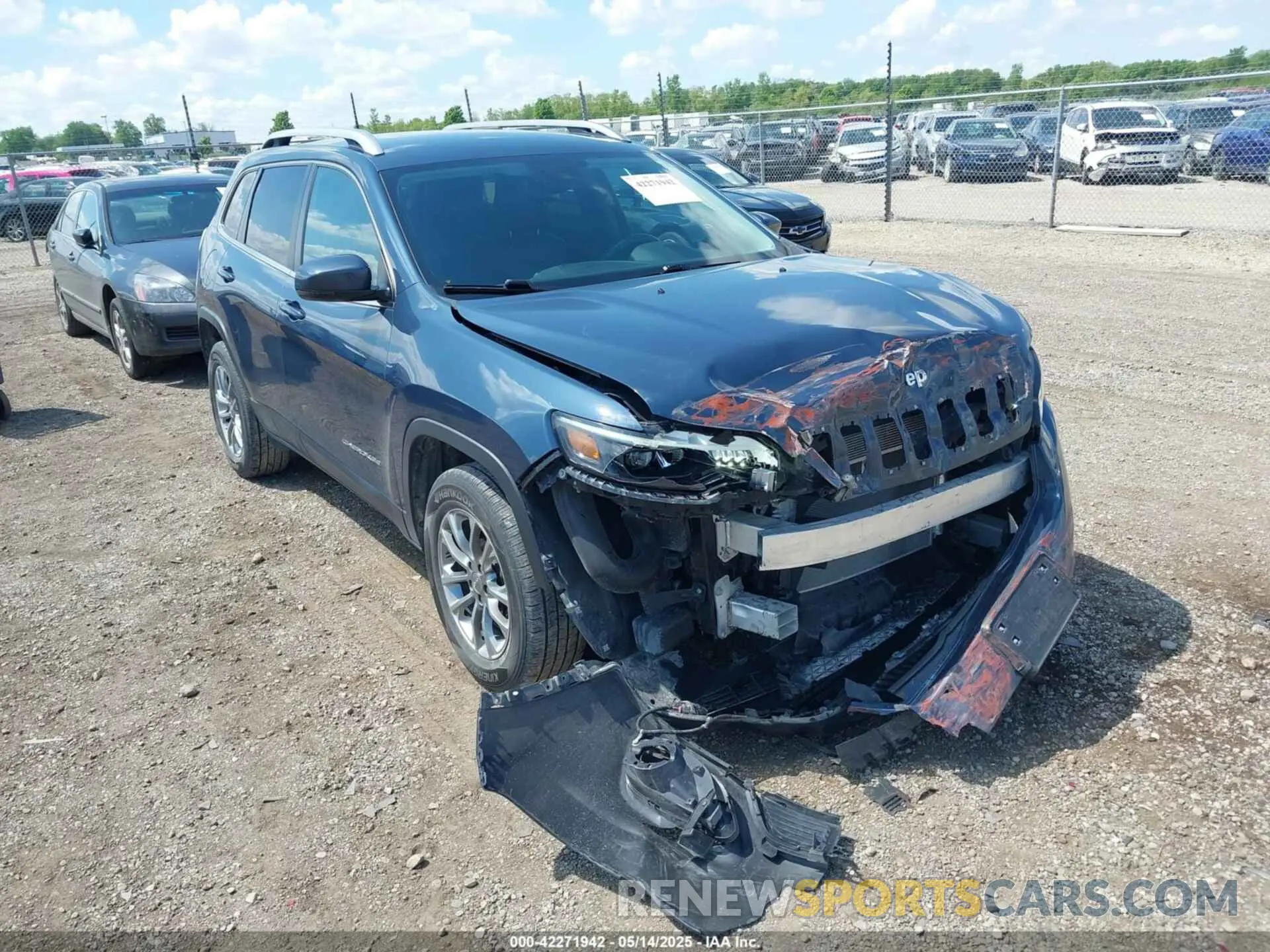 1 Photograph of a damaged car 1C4PJMLX7LD636746 JEEP CHEROKEE 2020