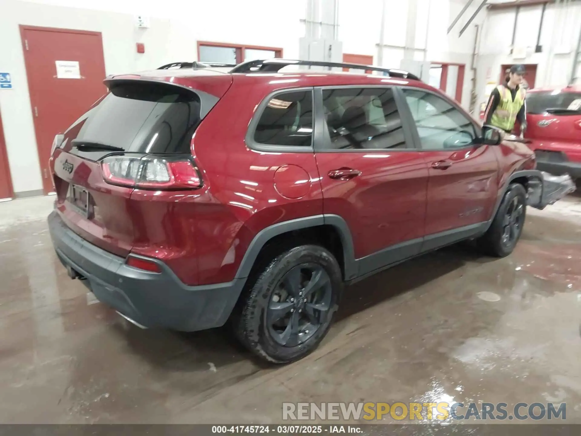 4 Photograph of a damaged car 1C4PJMLX8LD627926 JEEP CHEROKEE 2020