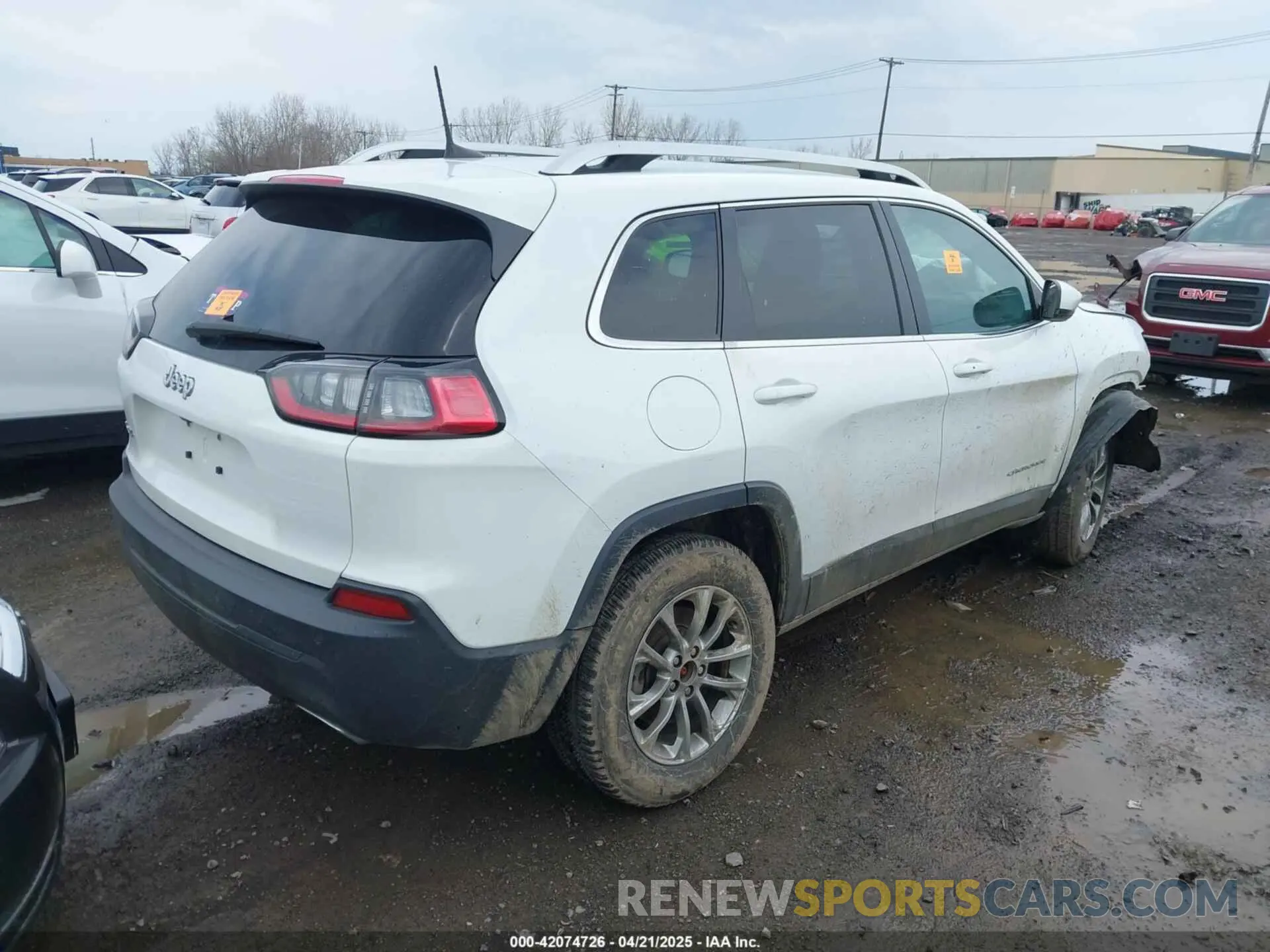4 Photograph of a damaged car 1C4PJMLXXLD635994 JEEP CHEROKEE 2020