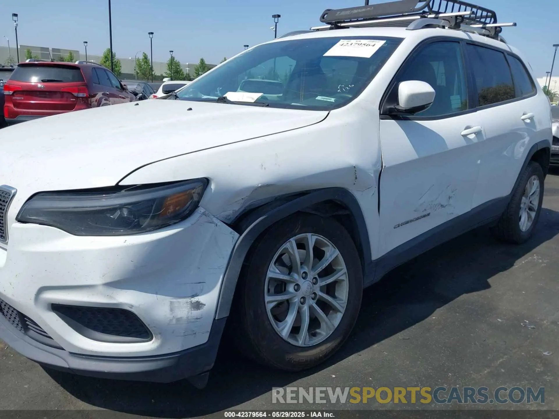 12 Photograph of a damaged car 1C4PJLCB0MD116324 JEEP CHEROKEE 2021