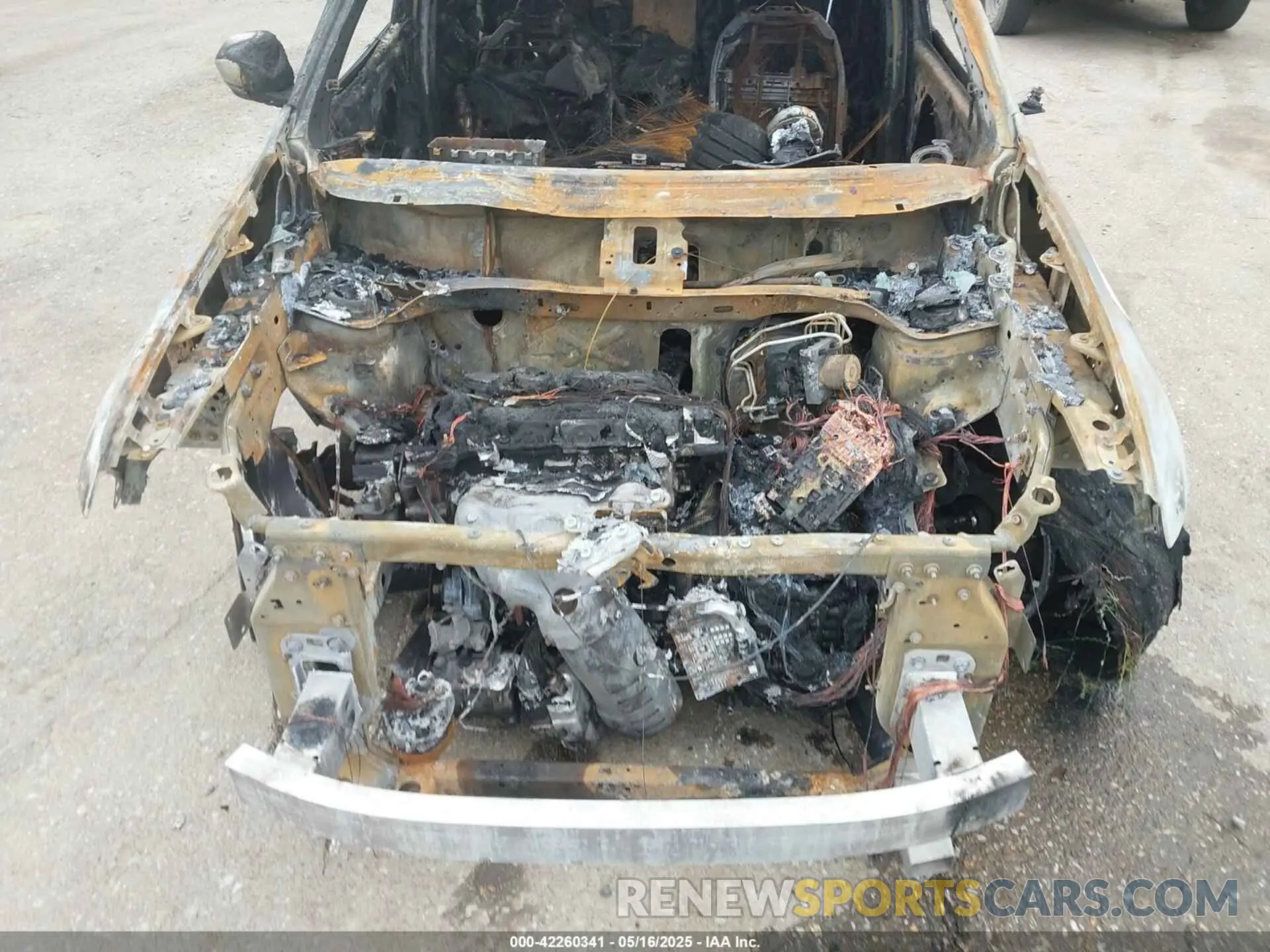 10 Photograph of a damaged car 1C4PJLCB2MD136896 JEEP CHEROKEE 2021