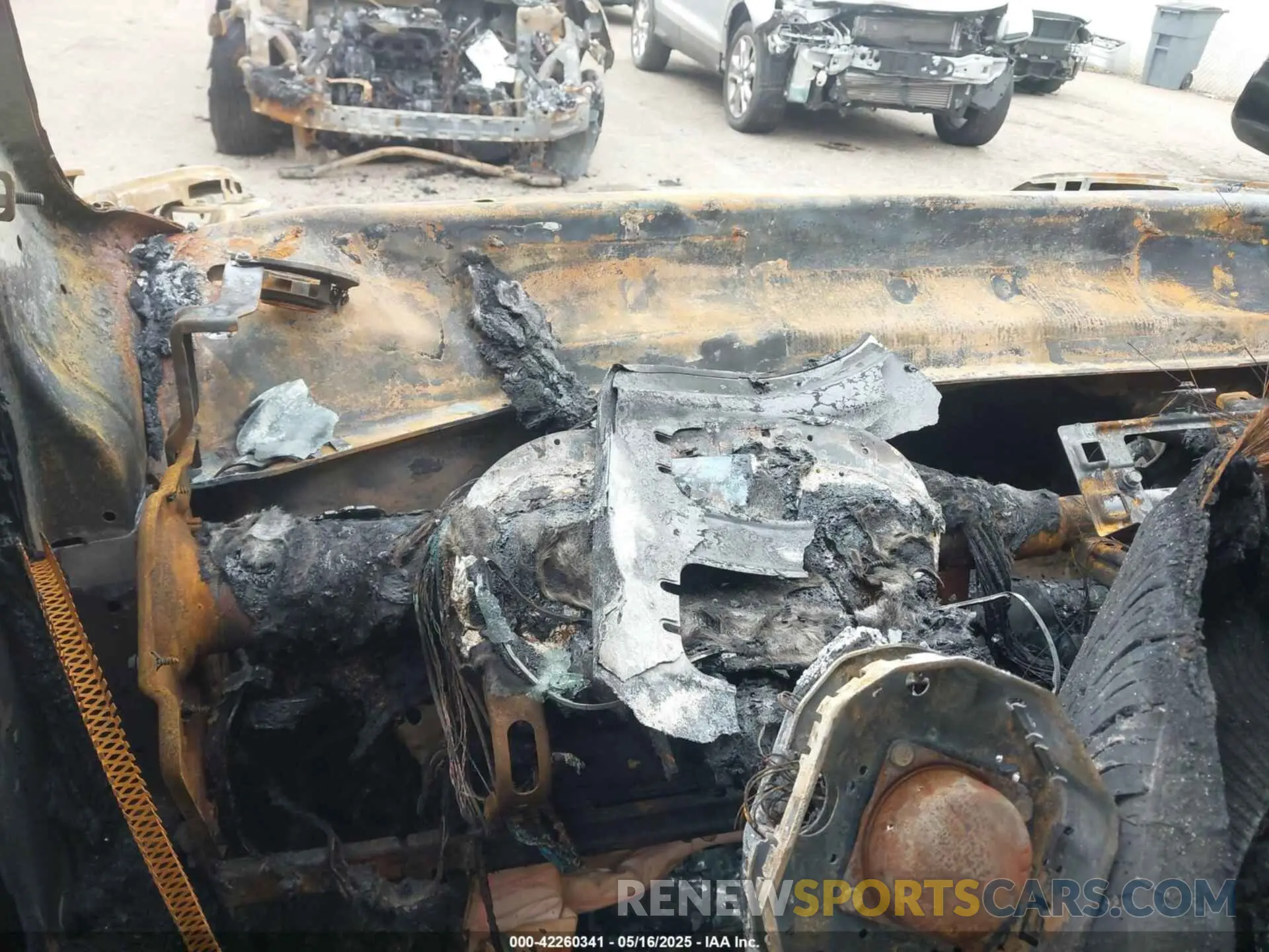 7 Photograph of a damaged car 1C4PJLCB2MD136896 JEEP CHEROKEE 2021